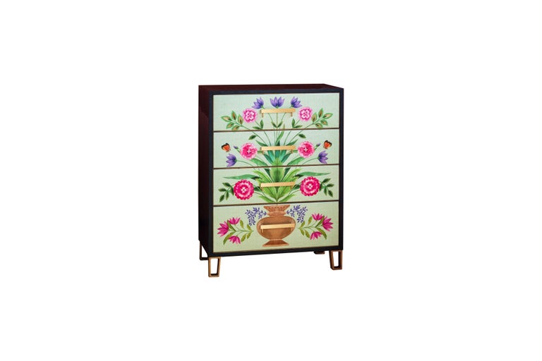Fine upholstered in Matthew Williamson’s beautiful floral urn which has been designed specifically for the collection. The Barclay chest of drawers is a compact yet striking addition to any interior. This romantic and nostalgic print is adorned with