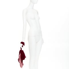 Bolso de mano tipo clutch de seda con cristales y pelo de becerro cortado con láser, de color rosa, de Matthew Williamson