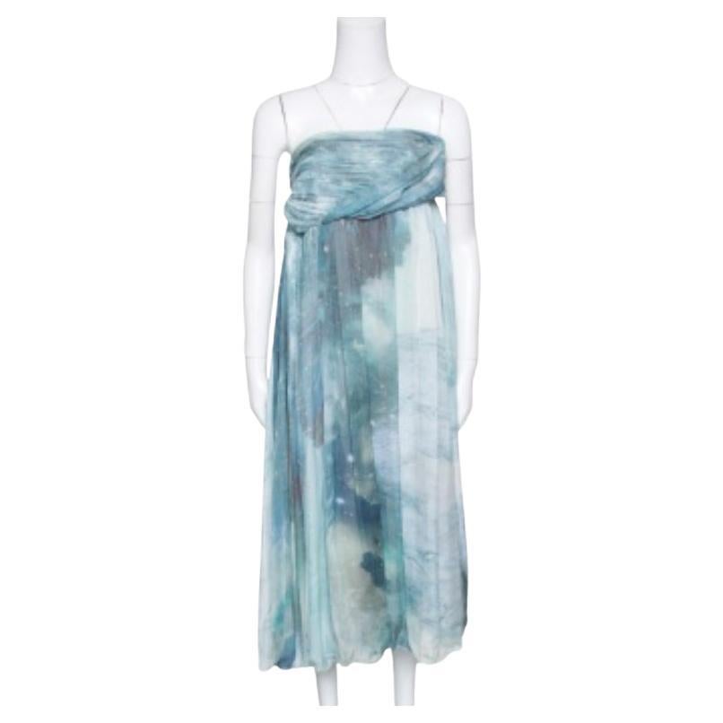 Does Matthew Williamson still make clothes?