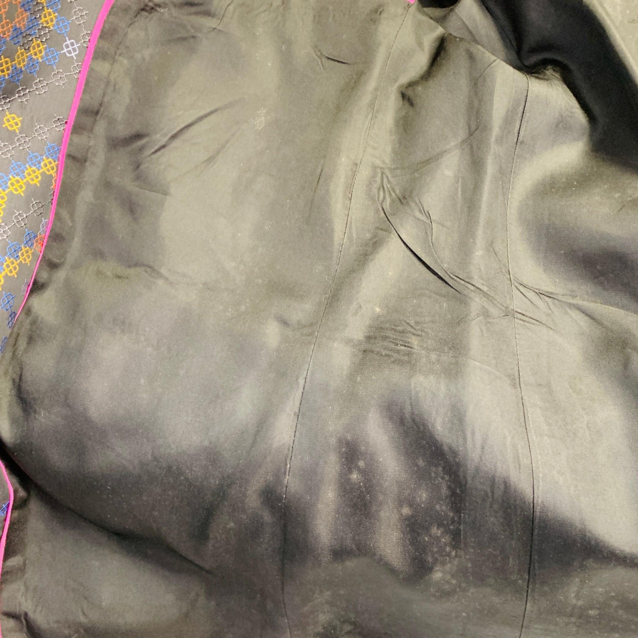 MATTHEW WILLIAMSON Größe S Schwarz Mehrfarbig Texturiertes Polyester Seide Shorts Anzug im Angebot 7