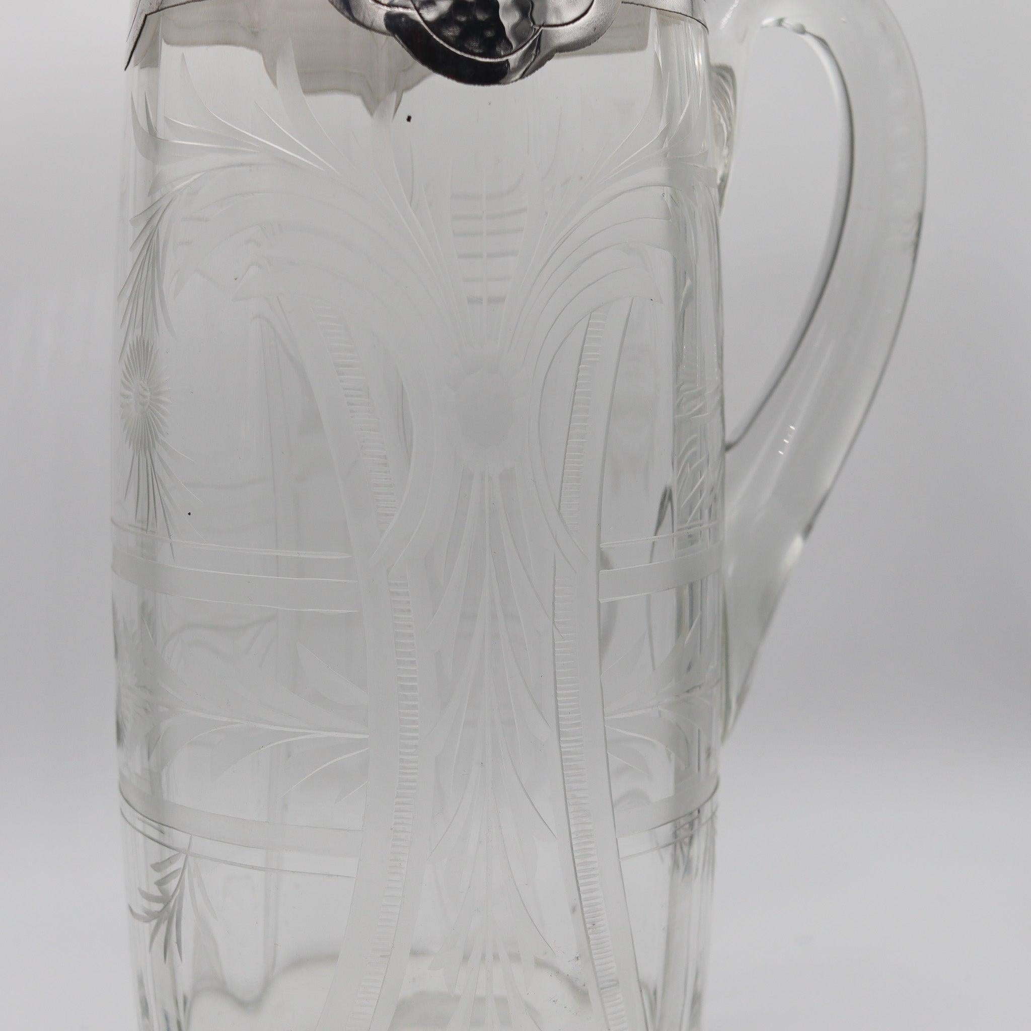 MATTHEWS & CO. 1910 jarra eduardiana de cristal tallado antiguo con plata .999 por encima Eduardiano en venta