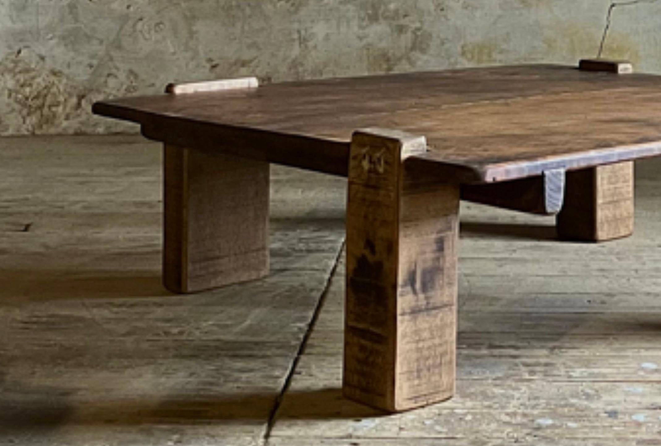 XXIe siècle et contemporain Matthias Biberon Table basse japonaise en cèdre et Oak Oak 2024 en vente