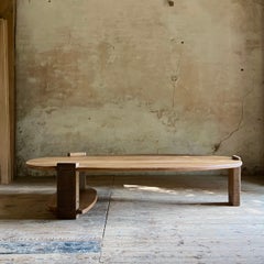 Mesa baja ovalada de roble macizo Matthias Biberon