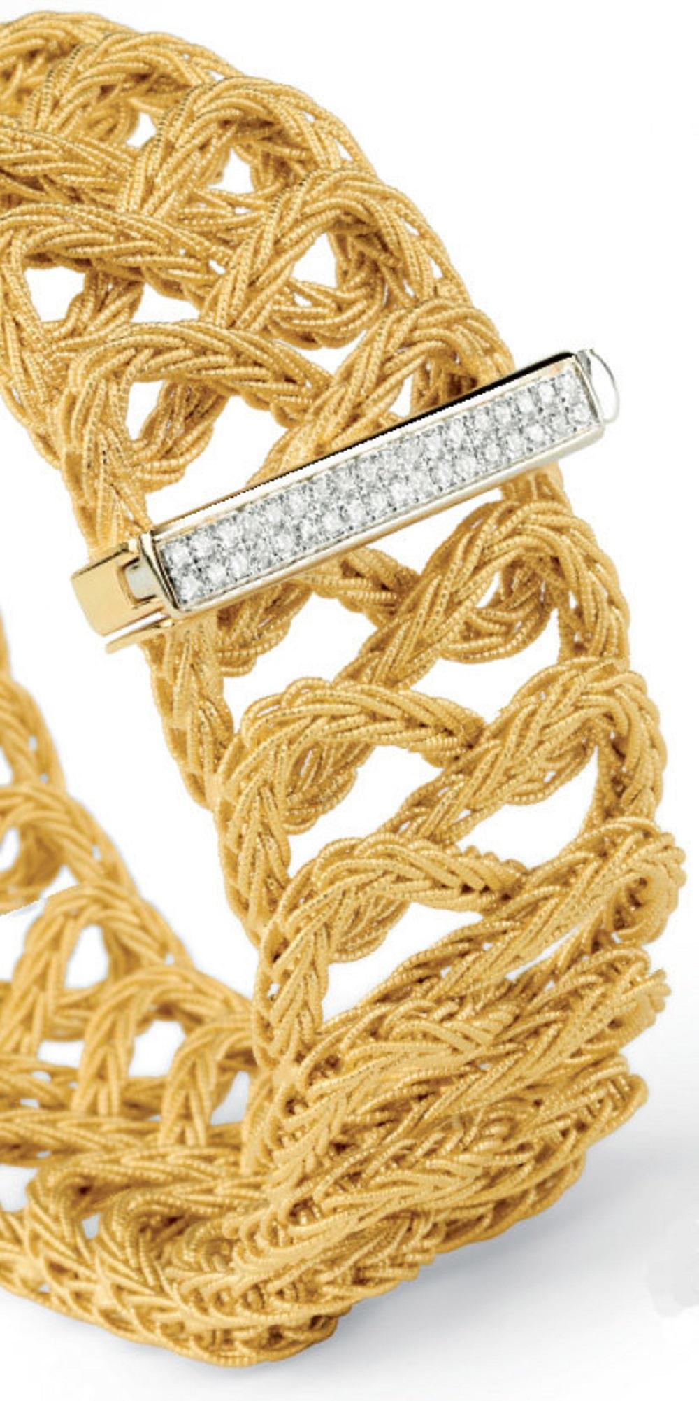 Matthia's & Claire 18 Karat Gold „„Etruscan““ geflochtenes geflochtenes Diamantarmband im Zustand „Neu“ im Angebot in New Orleans, LA