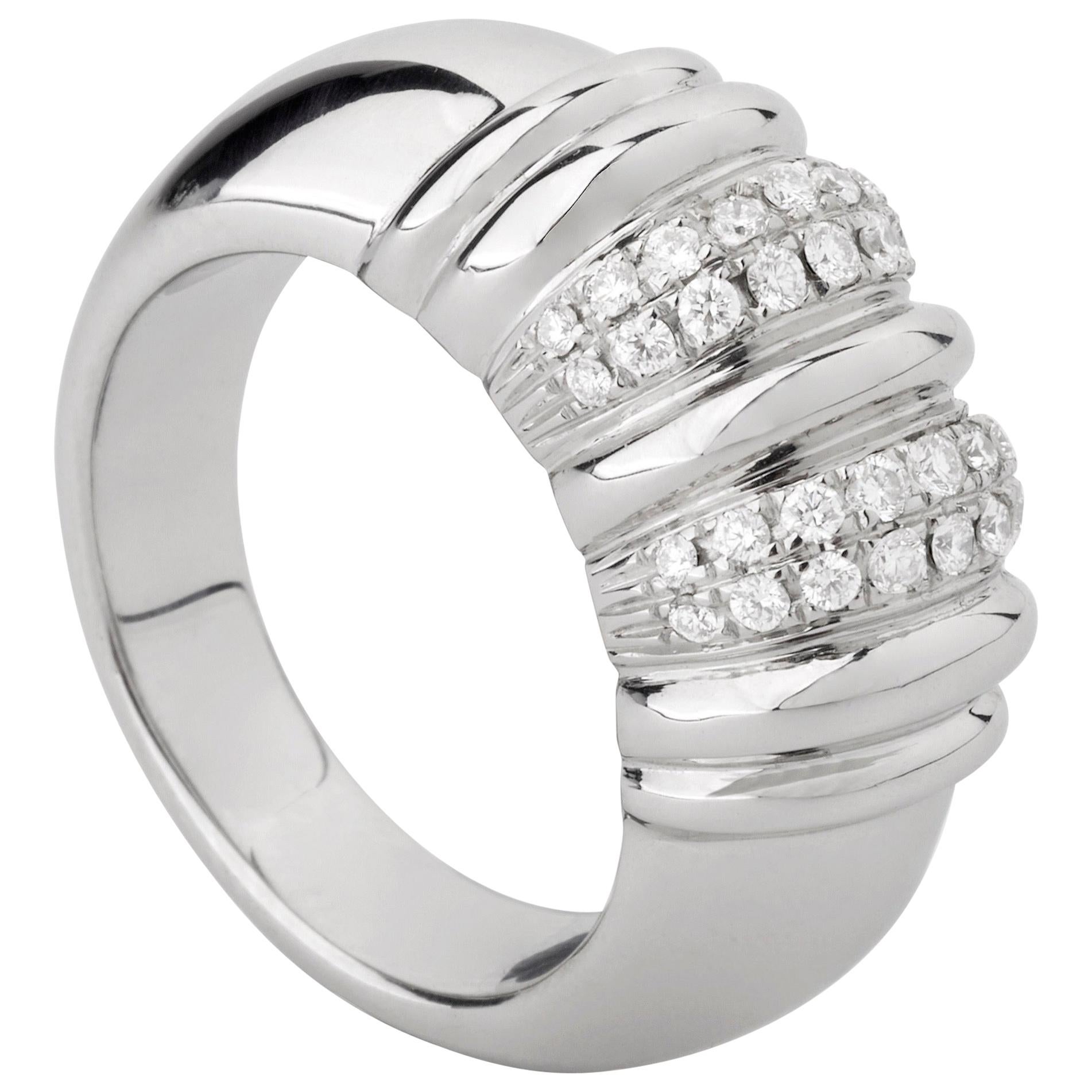 Matthia's & Claire Or blanc 18 carats tressé «trusque » tressé  Bague en diamant tissé en vente