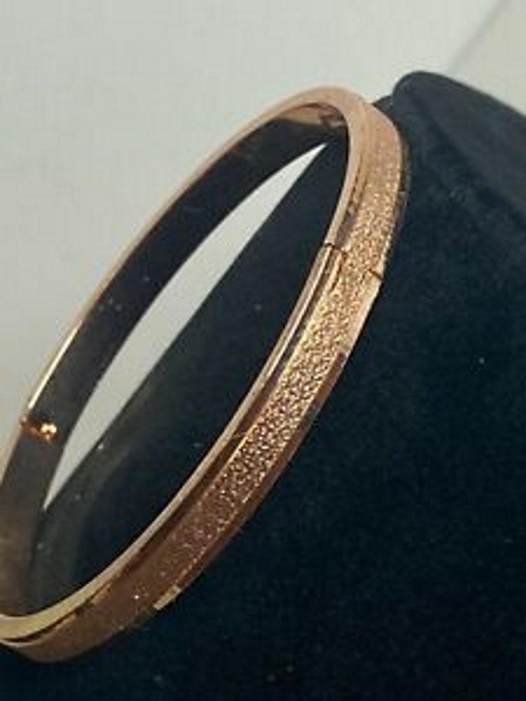 Matthia's & Claire 18k Rose Gold and Diamond Cuff Bangle Bracelet For Sale 6
