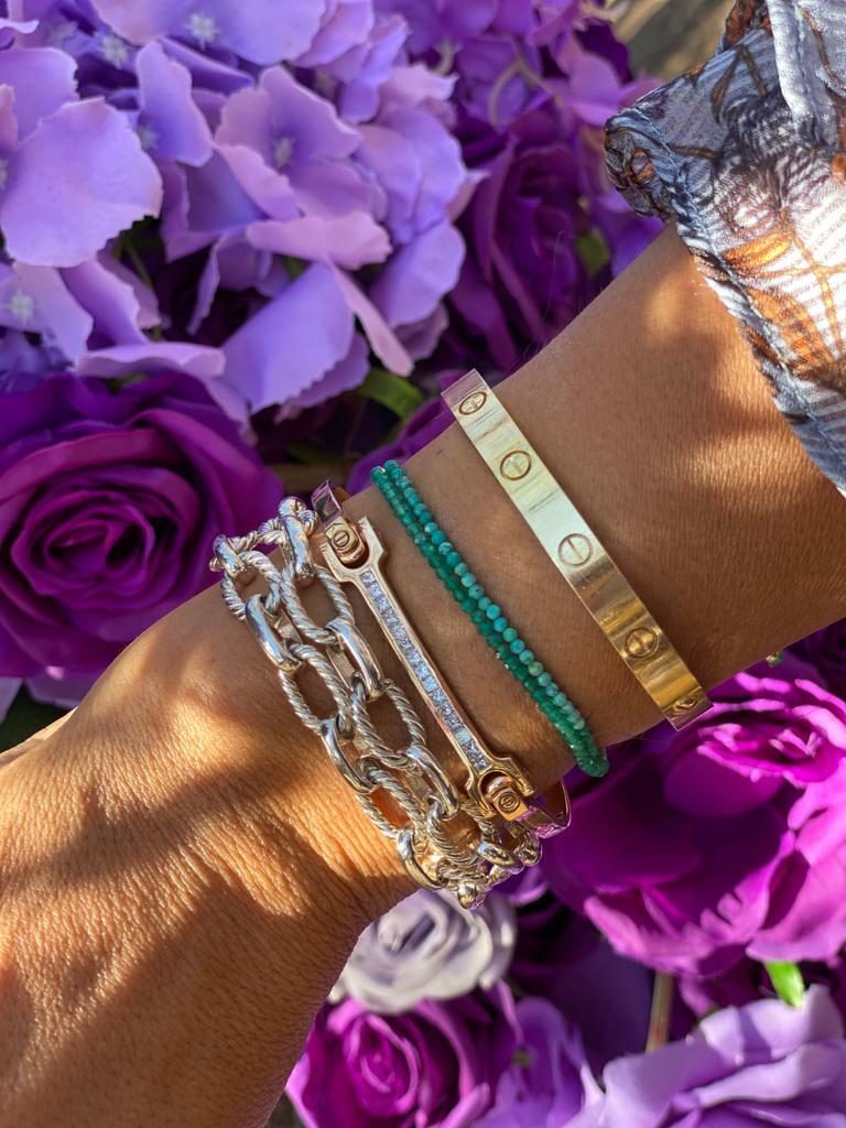 Matthia''s & Claire Armreif „Skin“ aus 18 Karat Gold mit Diamanten im Prinzessinnenschliff im Zustand „Neu“ im Angebot in New Orleans, LA