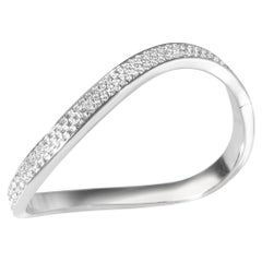 Matthia's & Claire 18k White Gold and Diamonds Wavy Figure 8 Bangle