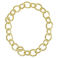 Matthia's & Claire 18k Yellow Gold Hammered Links Necklace