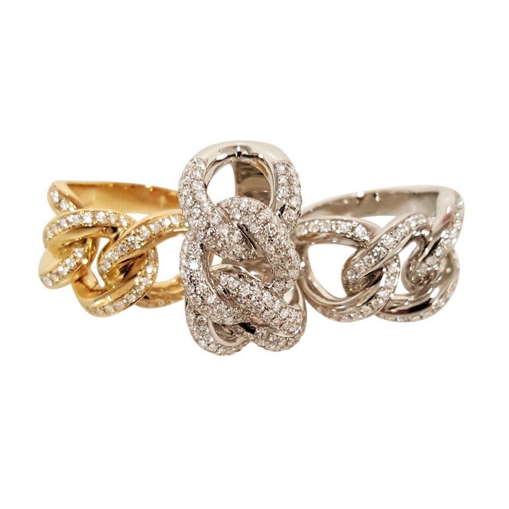 Matthia's & Claire 18k Yellow Gold And White Diamond Link Ring

18k yellow gold interlocking links with pave white diamonds. Craftsmanship ability at its finest. Precious diamonds adorn the substantial links of our handmade chains, fusing creativity