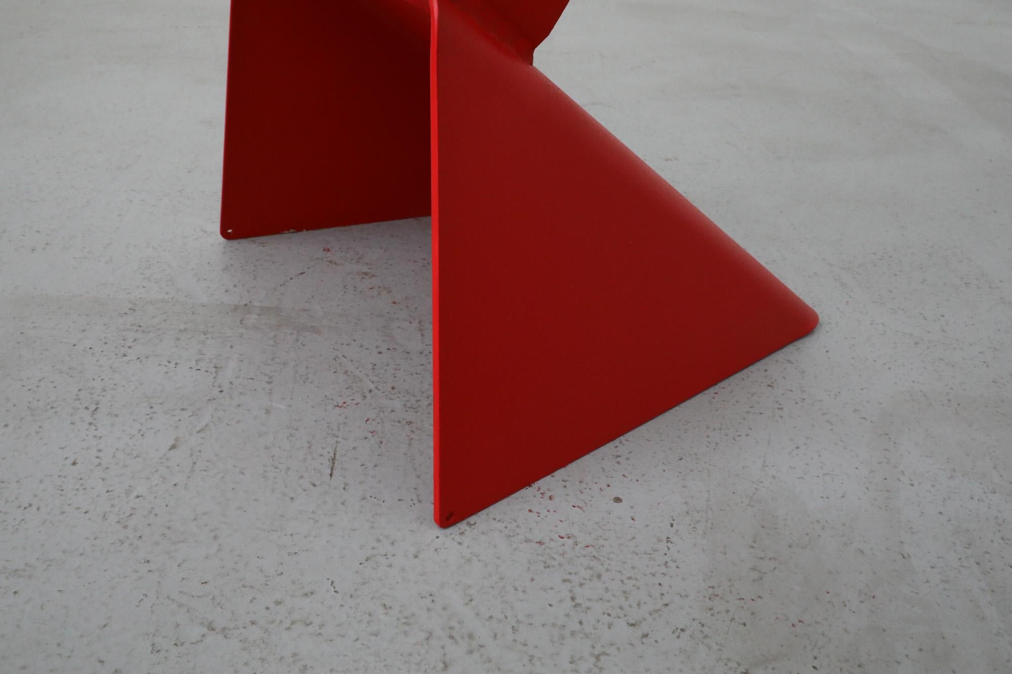 Tabouret de bar « Icon » peint en rouge de Matthias DeMacker pour B-Line 4