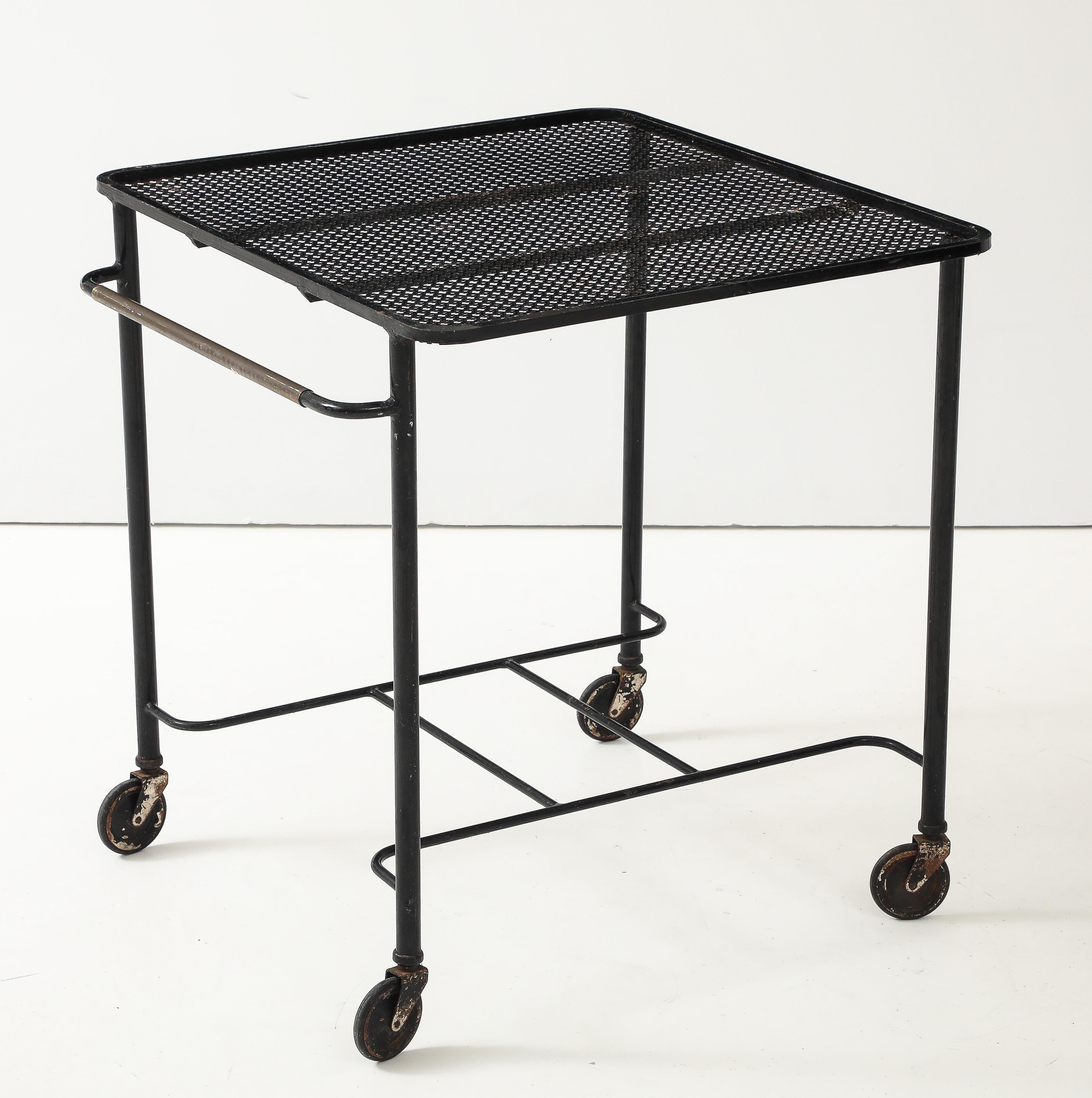 Matthieu Matégot Bar Cart  Table à rouleaux, vers 1950 en vente 3