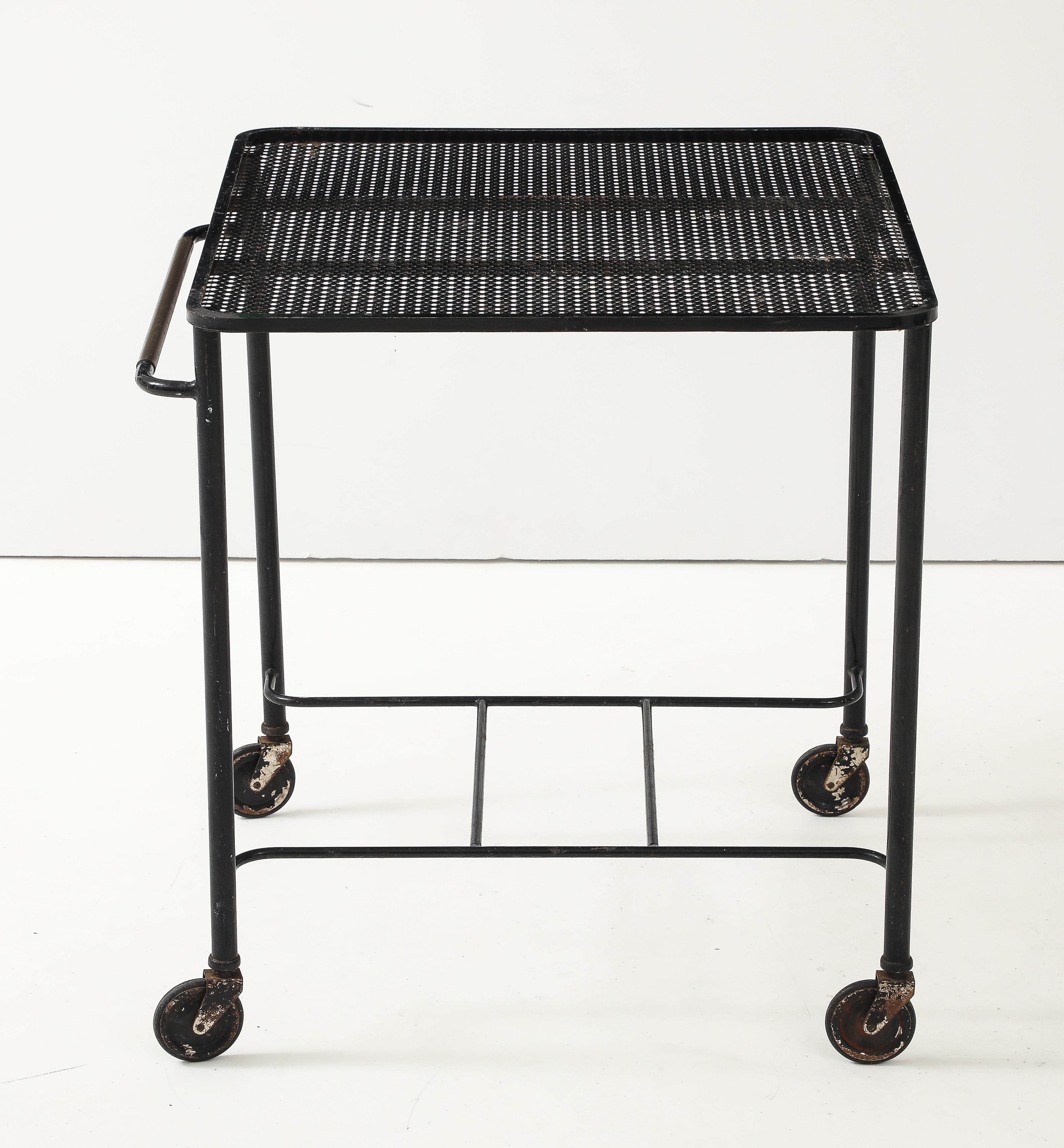 Matthieu Matégot Bar Cart  Table à rouleaux, vers 1950 en vente 4