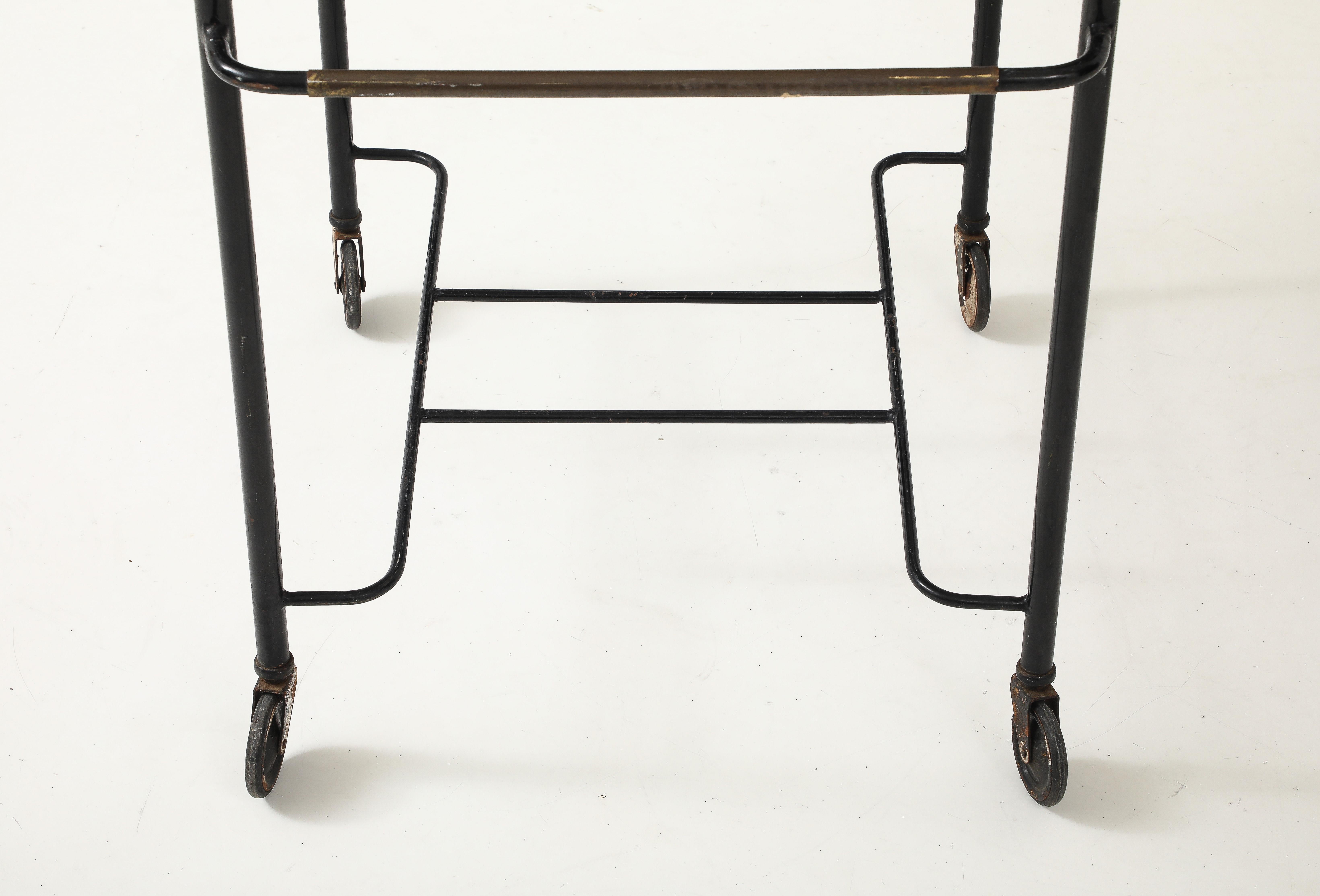 Matthieu Matégot Bar Cart  Table à rouleaux, vers 1950 en vente 1