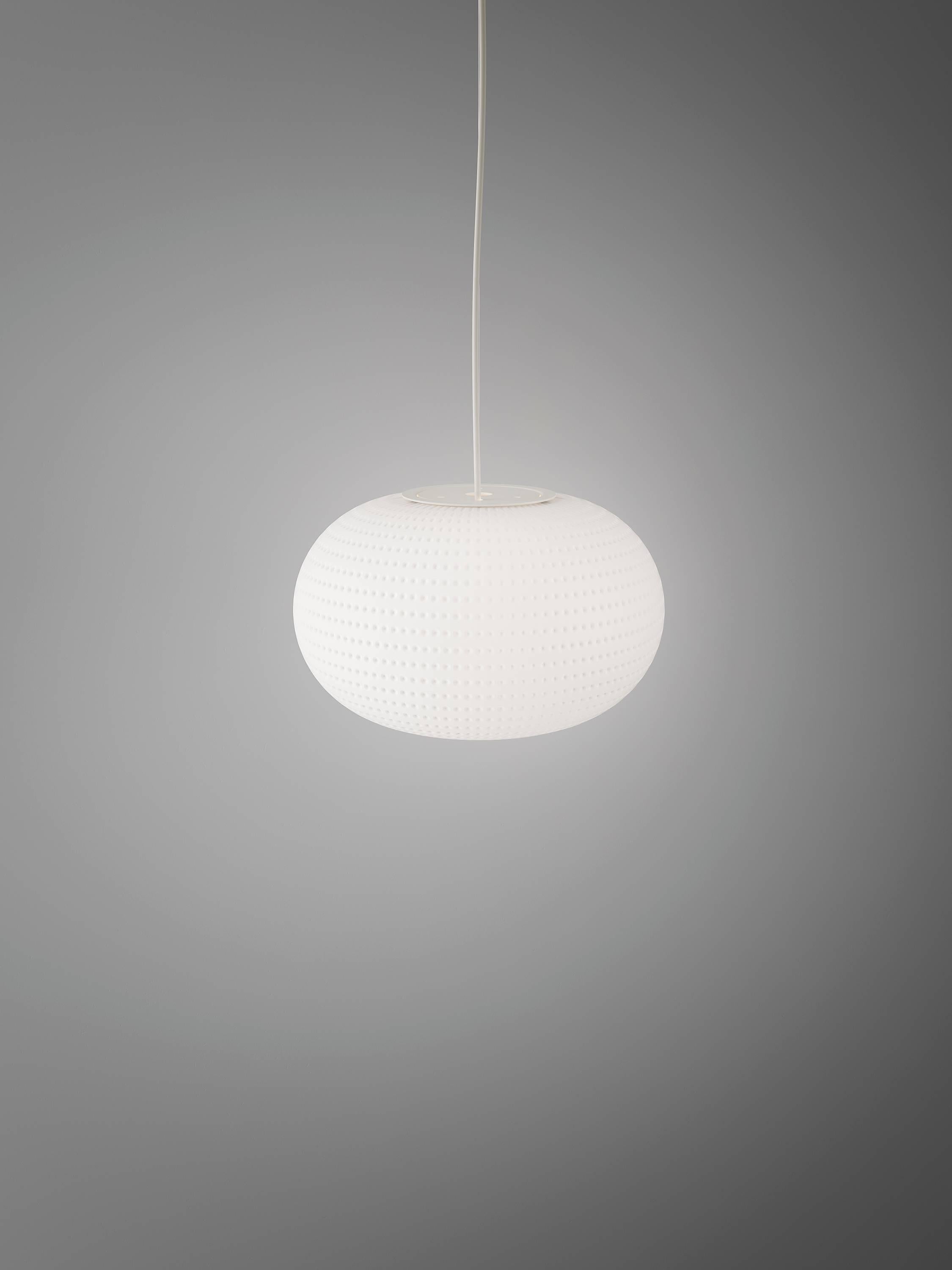 Modern Matti Klenell Fontana Arte Bianca Small Suspension Lamp in Blown Glass For Sale