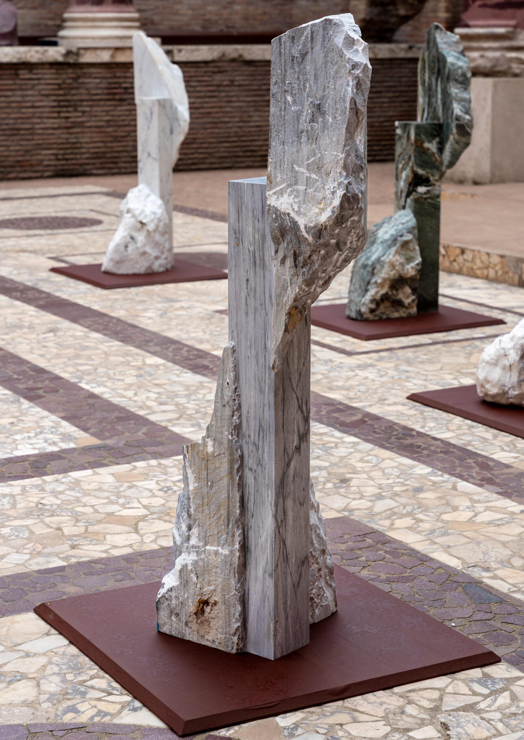 Korè-Bardiglio by Mattia Bosco - Monumental sculpture, marble, Rome exposition For Sale 9