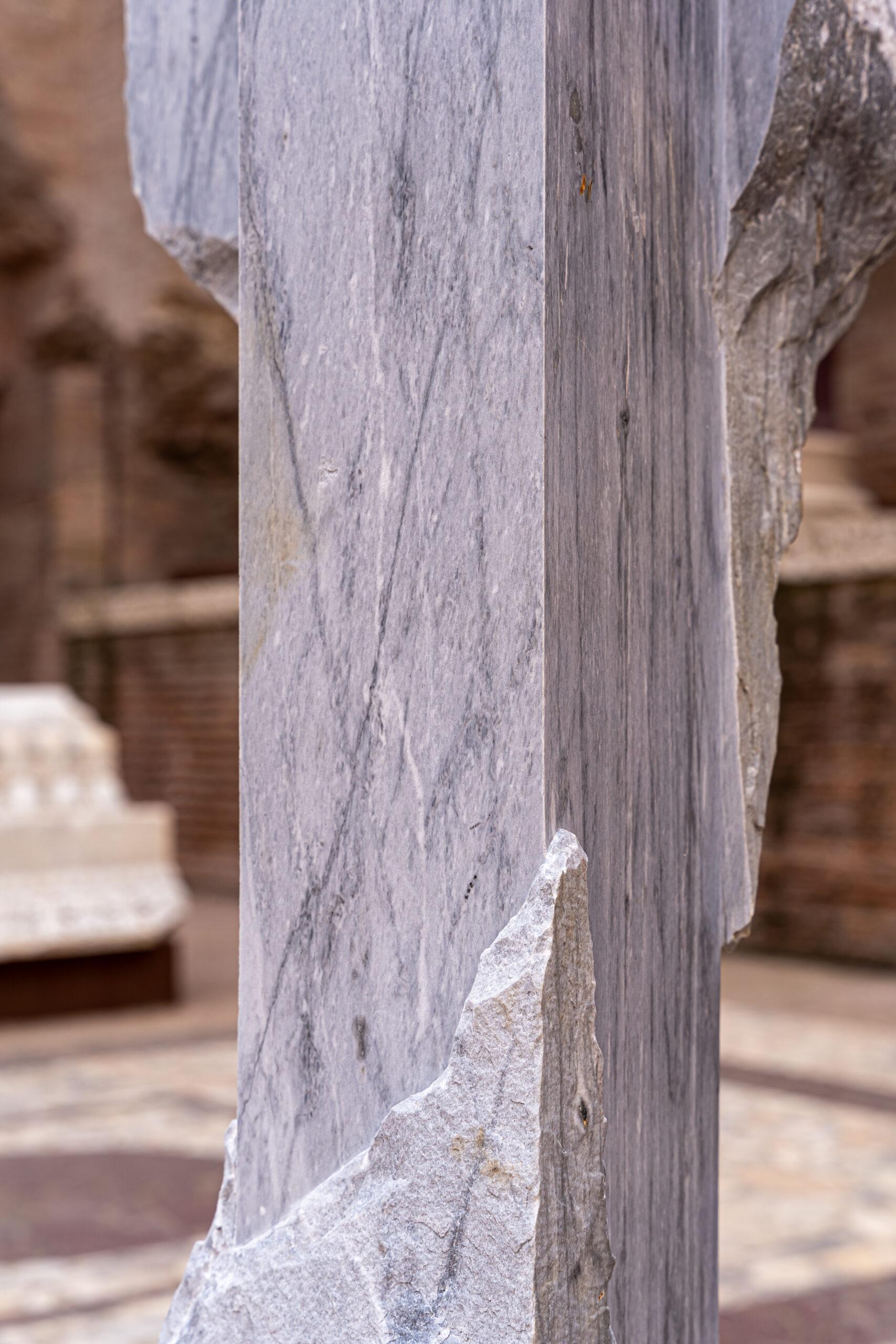 Korè-Bardiglio by Mattia Bosco - Monumental sculpture, marble, Rome exposition For Sale 12