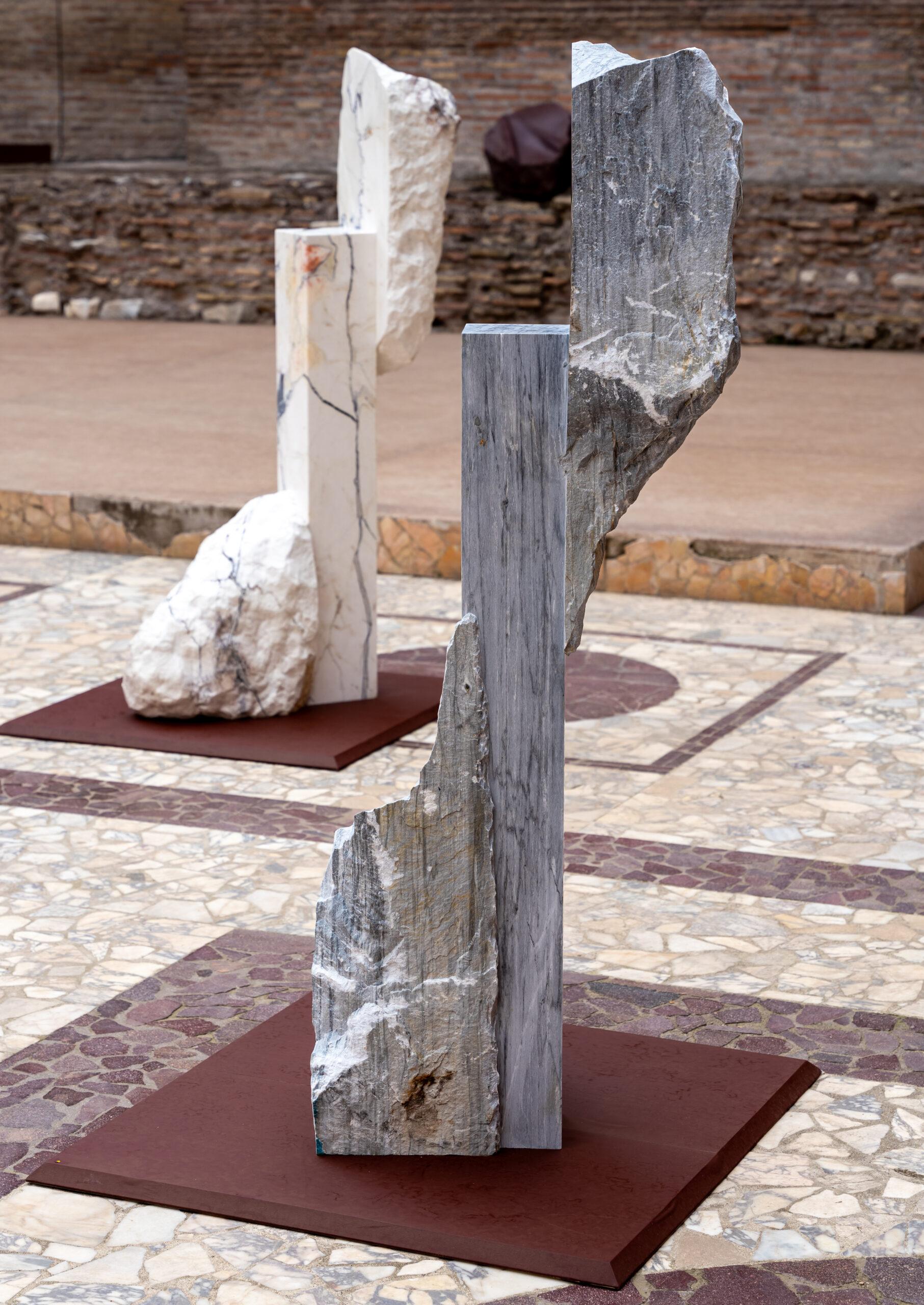 Korè-Bardiglio by Mattia Bosco - Monumental sculpture, marble, Rome exposition For Sale 7