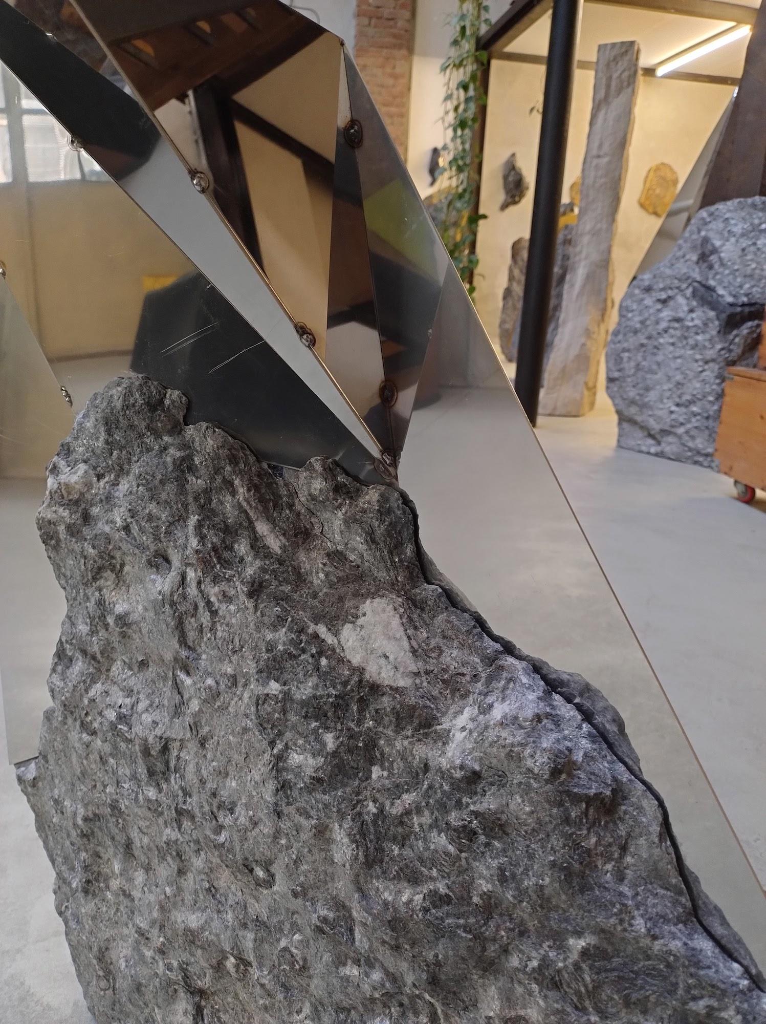 MM1 by Mattia Bosco - Large-size stone sculpture, Palissandro marble, grey tones For Sale 3