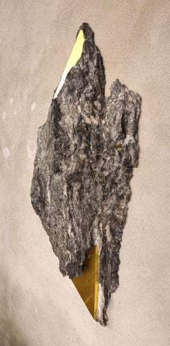 Sezione Aurea 2024-018 by Mattia Bosco - Wall sculpture, marble and gold leaf