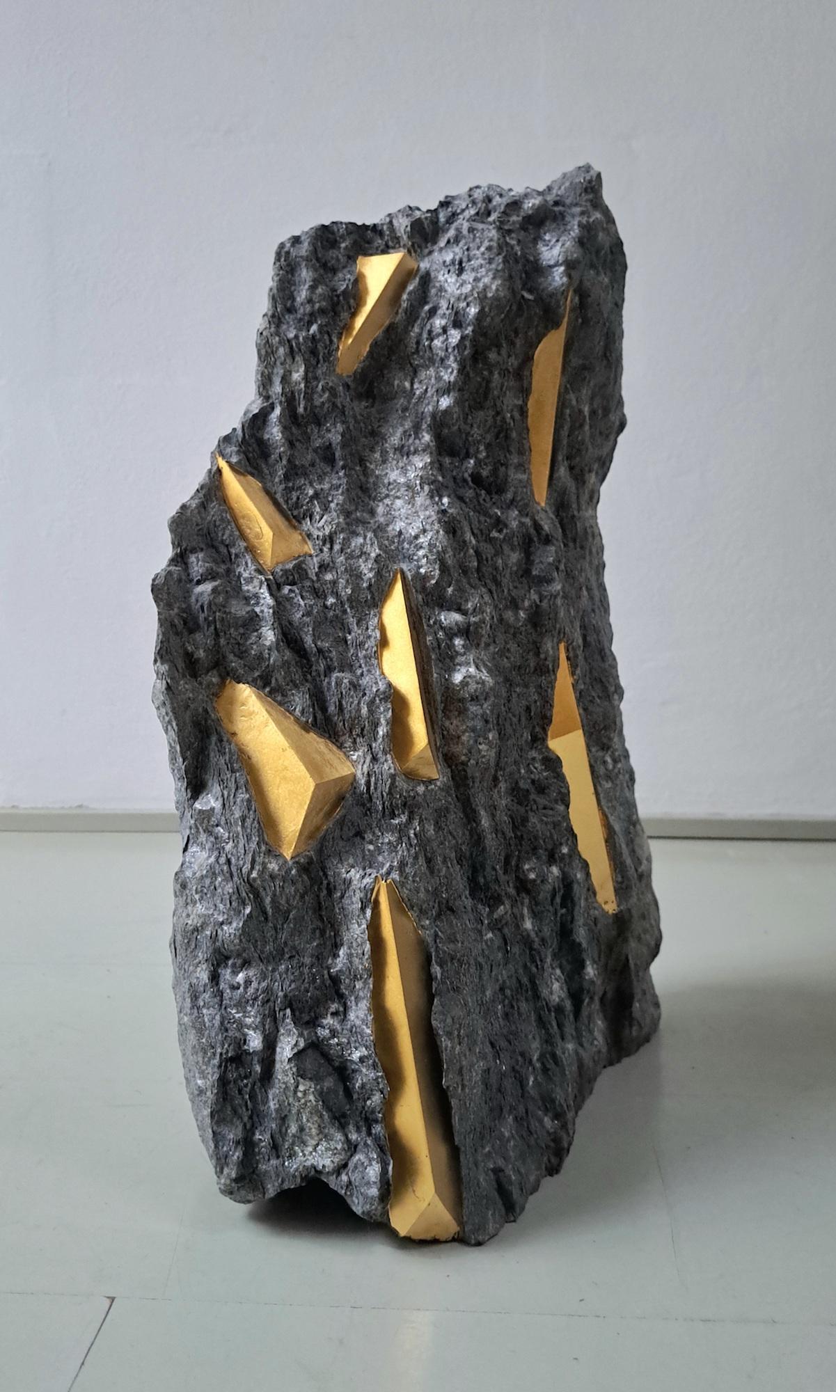 Sezione Aurea 55-2020 by Mattia Bosco - Marble and gold leaf sculpture, rock For Sale 1
