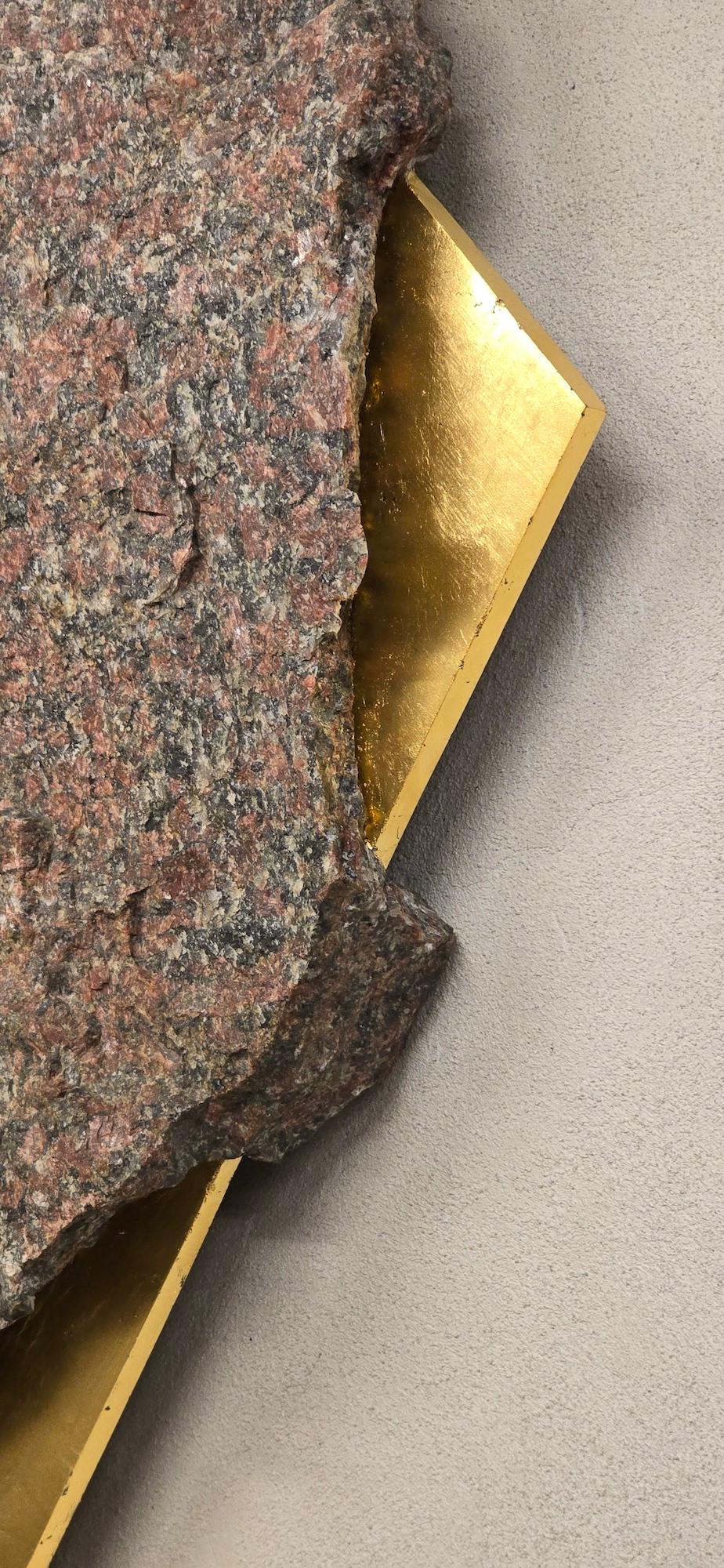 Sezione Aurea 78 de Mattia Bosco - Escultura mural, mármol, pan de oro, abstracta en venta 13