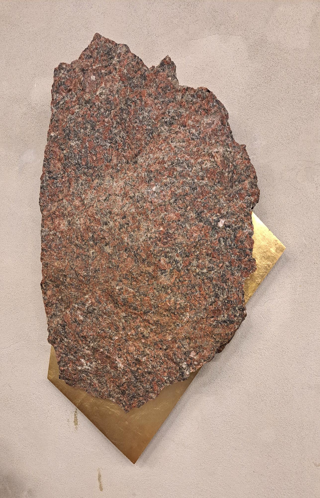 Sezione Aurea 78 de Mattia Bosco - Escultura mural, mármol, pan de oro, abstracta en venta 1