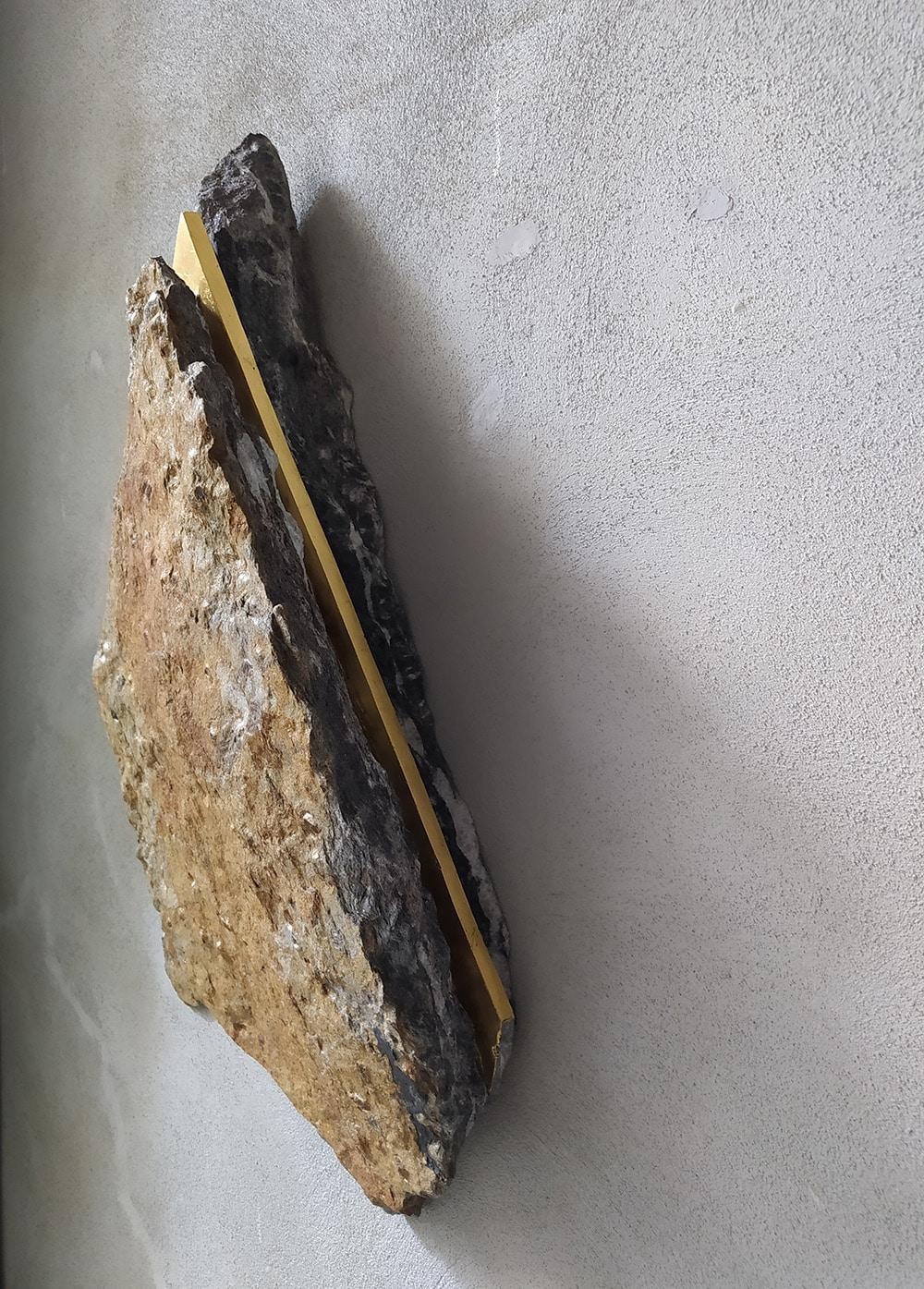 Sezione Aurea A12 by Mattia Bosco - Escultura mural, mármol, pan de oro, abstracto en venta 7