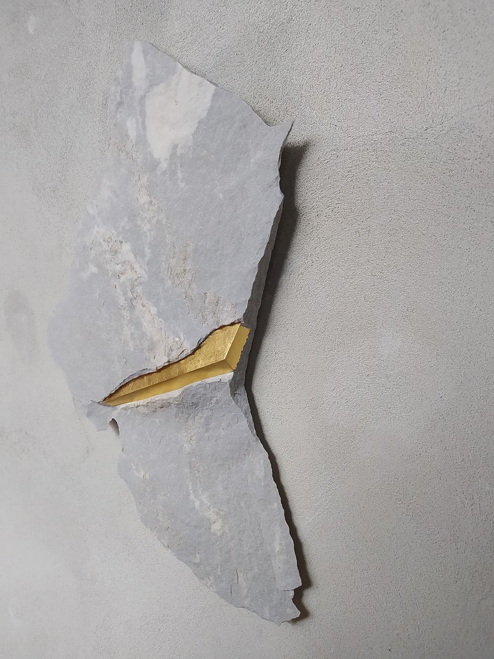 Sezione Aurea A9 by Mattia Bosco - Marble and gold leaf wall sculpture, abstract For Sale 1
