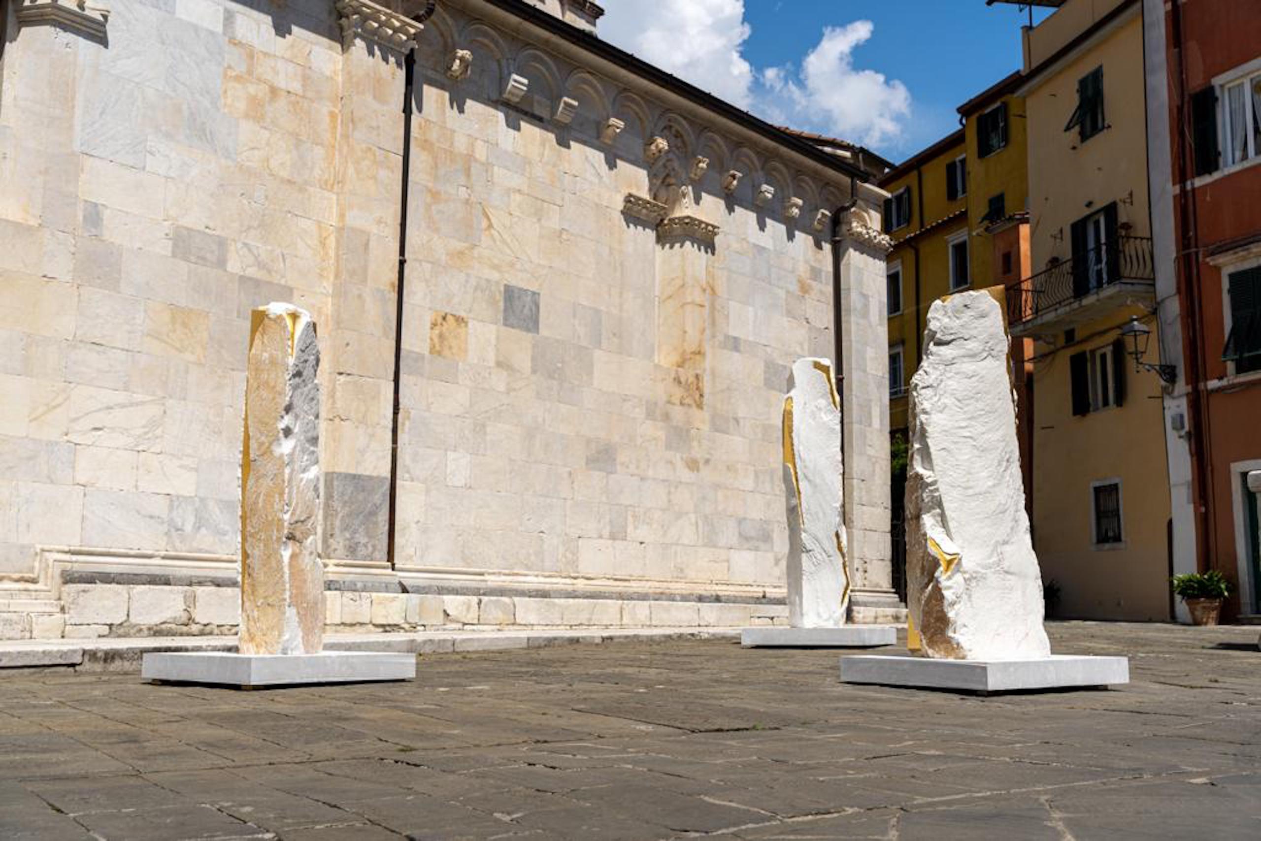Sezione Aurea-C2 by Mattia Bosco - Monumental sculpture, marble, white, gold For Sale 7
