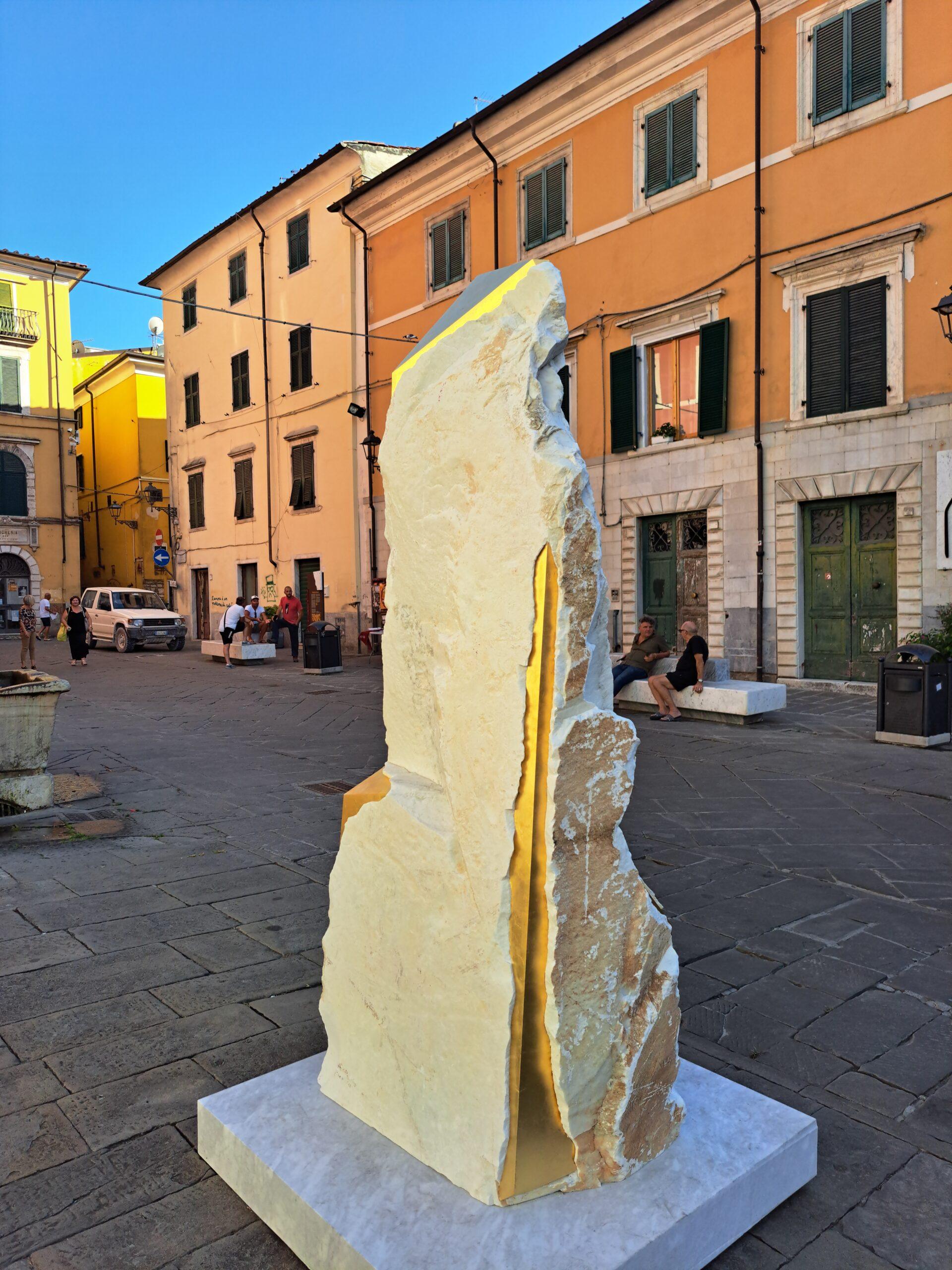 Sezione Aurea-C2 is a unique monumental sculpture by contemporary artist Mattia Bosco. This sculpture is made of Cave Michelangelo statuary marble and 23.8-carat gold leaf, dimensions are 232 × 86 × 69 cm (91.3 × 33.9 × 27.2 in). 
The sculpture