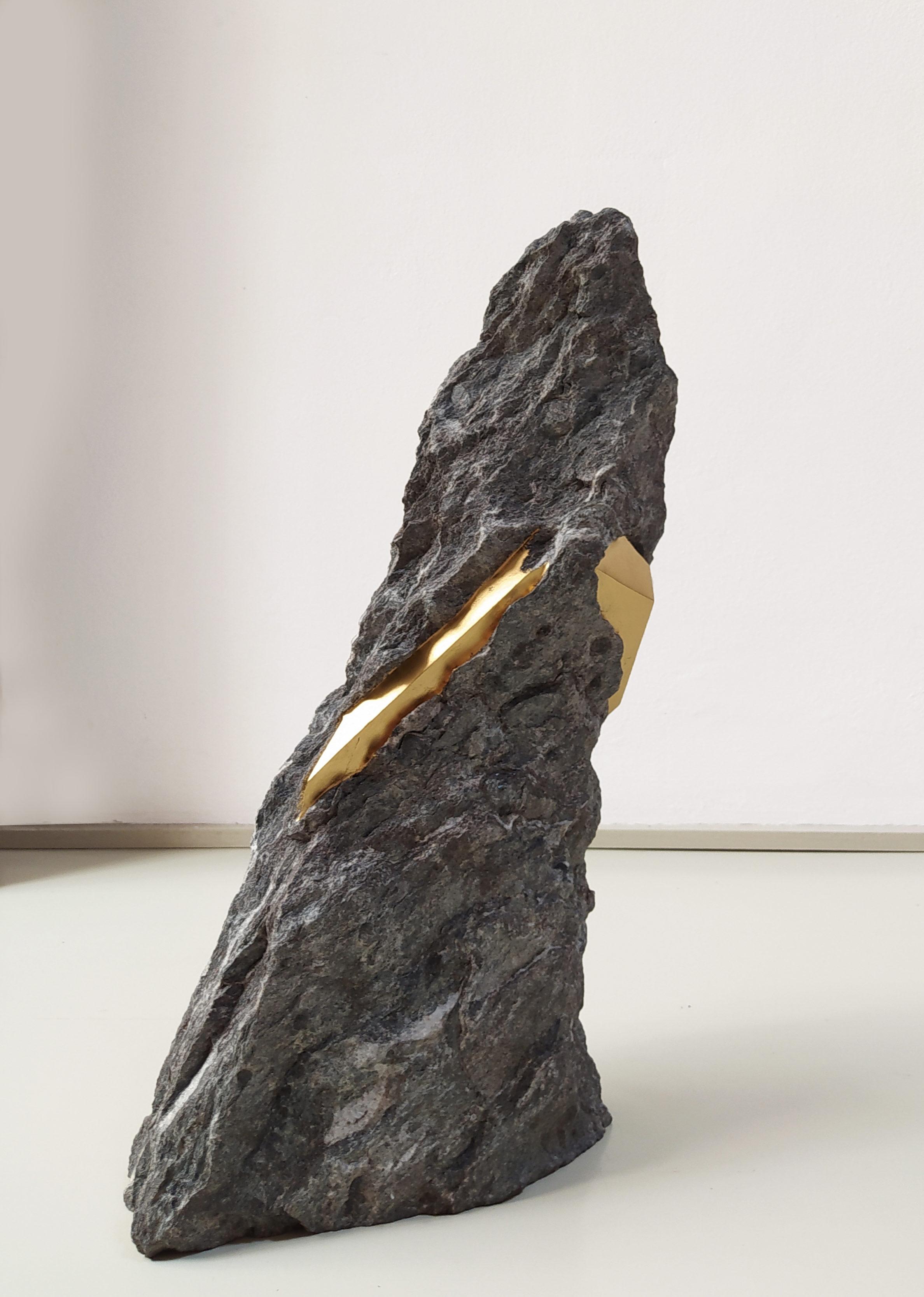 SW1 de Mattia Bosco - Sculpture abstraite en marbre, feuille d'or, Palissandro noir en vente 2