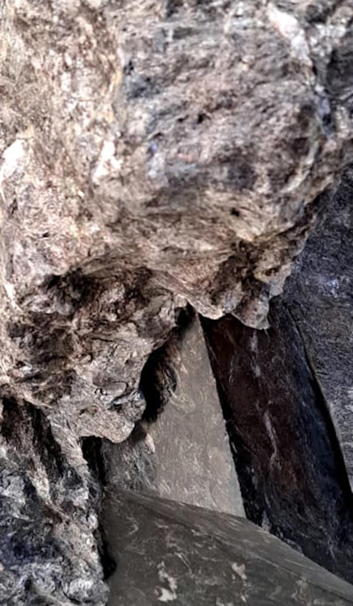 SW25 by Mattia Bosco - Medium-size sculpture, Palissandro marble, grey tones For Sale 4