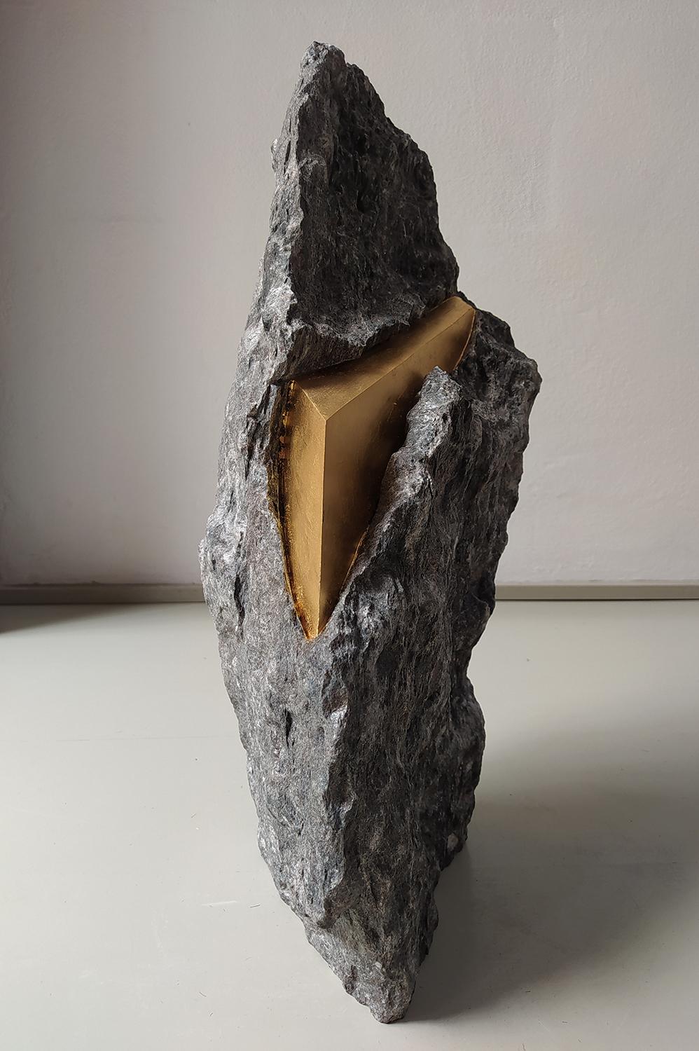 SW6 by Mattia Bosco - Abstract sculpture, black Palissandro marble and gold leaf For Sale 3
