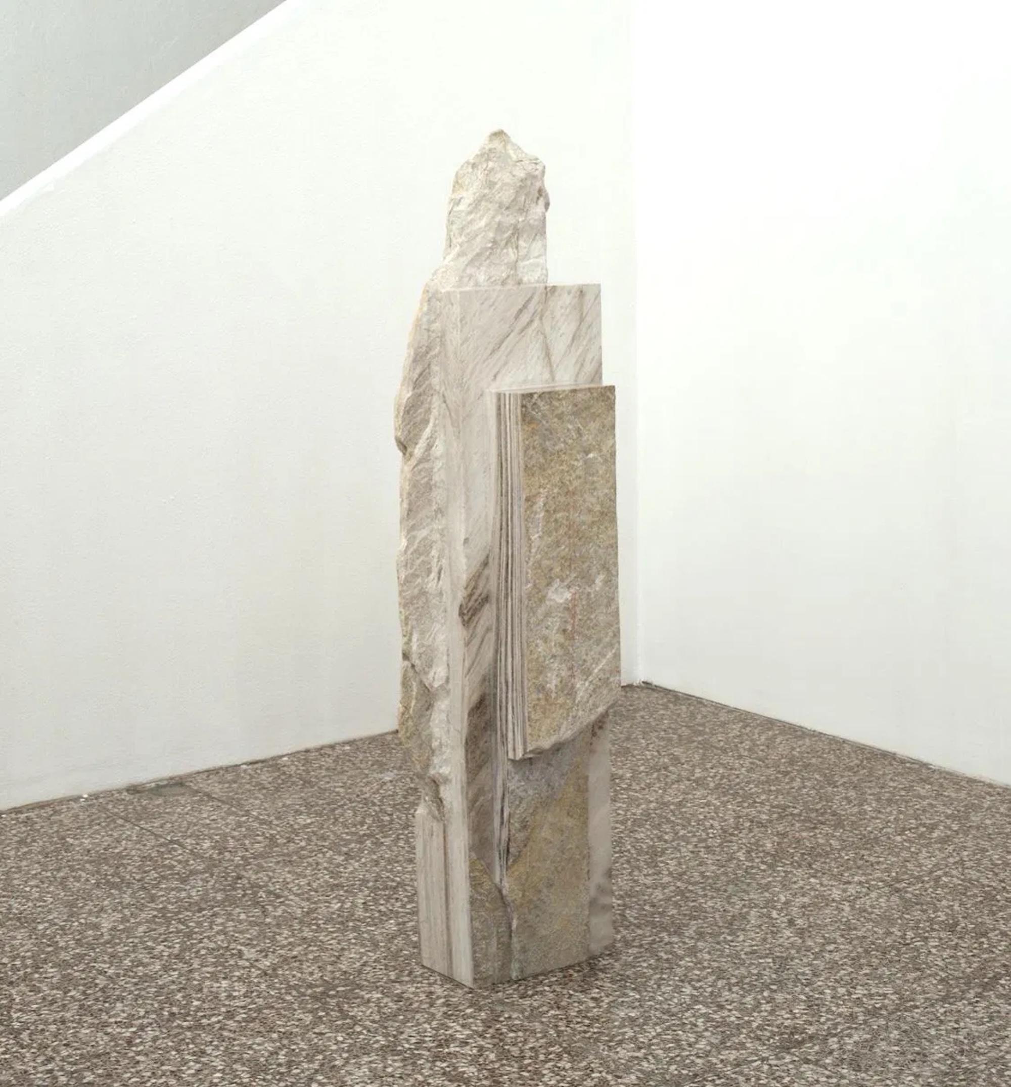 Untitled II, Palissandro è una scultura unica dell'artista contemporaneo Mattia Bosco. Questa scultura è realizzata in marmo Palissandro e misura 142 × 46 × 35 cm. 

Il processo utilizzato dall'artista è significativamente diverso da quello della