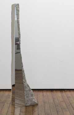 Untitled IV de Mattia Bosco - Sculpture de grande taille, marbre, acier inoxydable