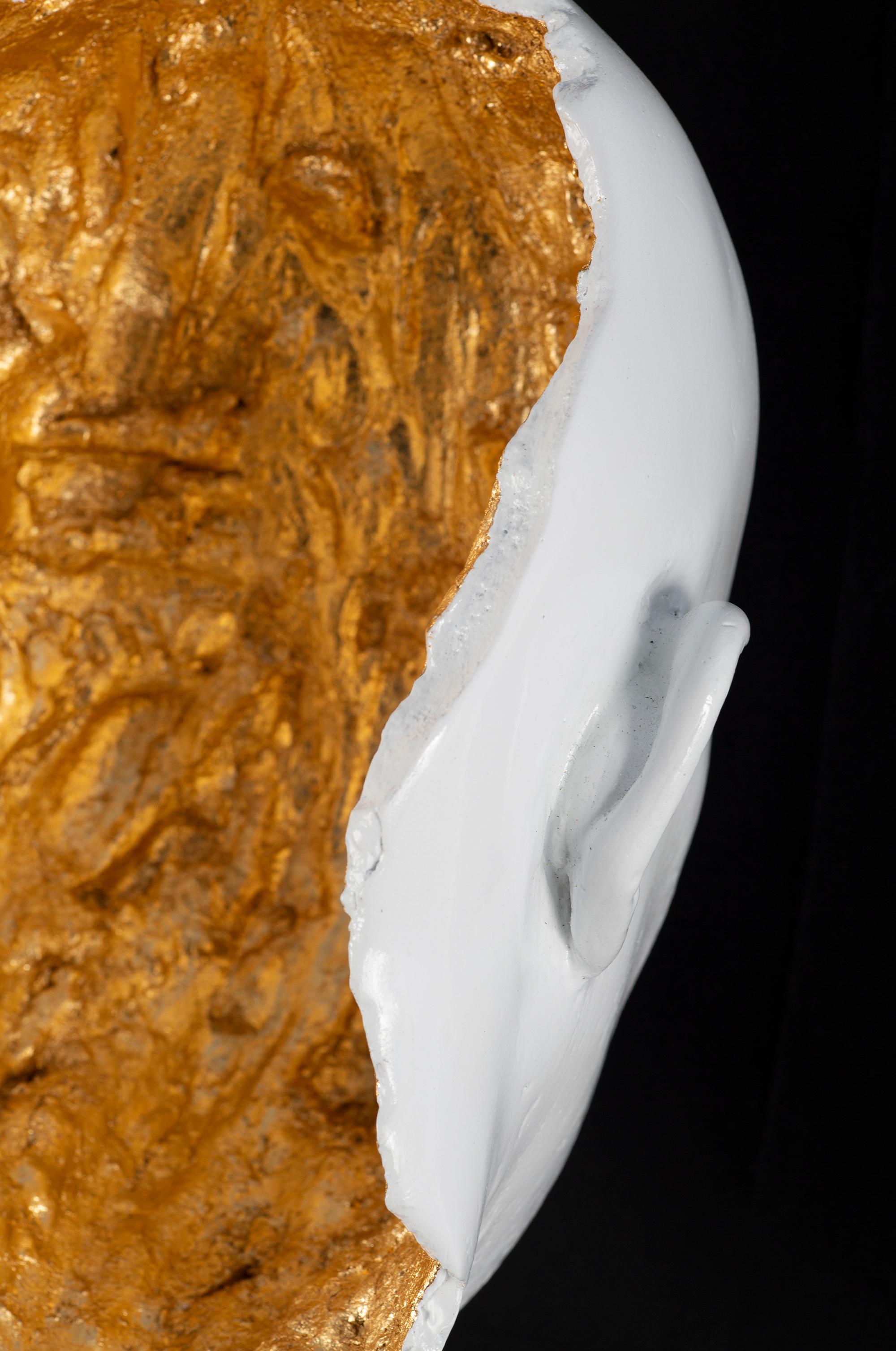 'I'm My Gold' Mixed Media Conceptual Figurative Sculpture - Gray Abstract Sculpture by Mattia Novello