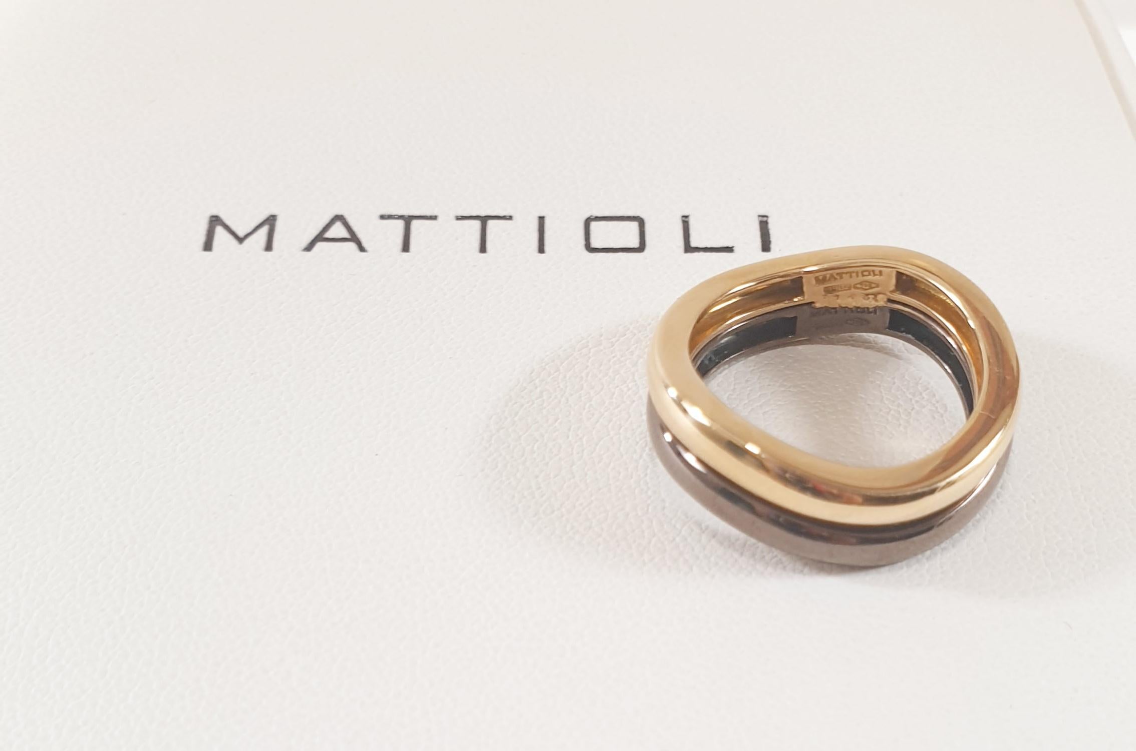 Mattioli, bague d'expression en or jaune et noir 18 carats de la collection Aspis Pour femmes en vente