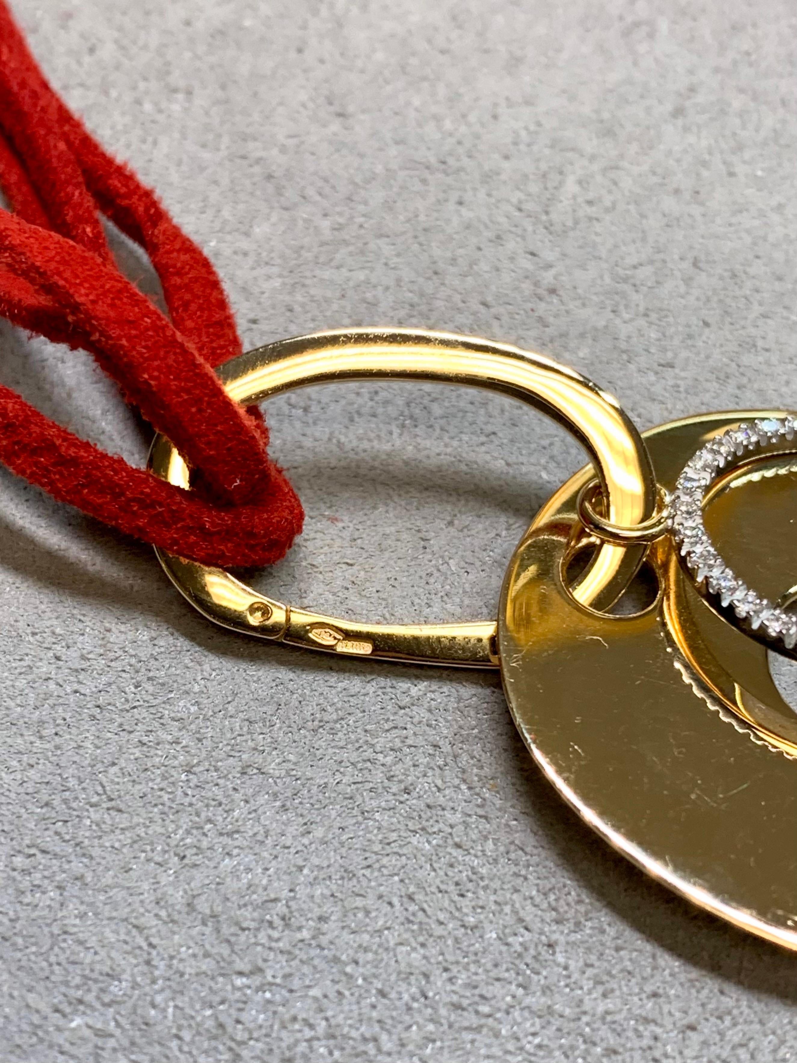 Contemporain Mattioli Collier pendentif poire en or jaune 18K avec diamants sur cuir rouge 21