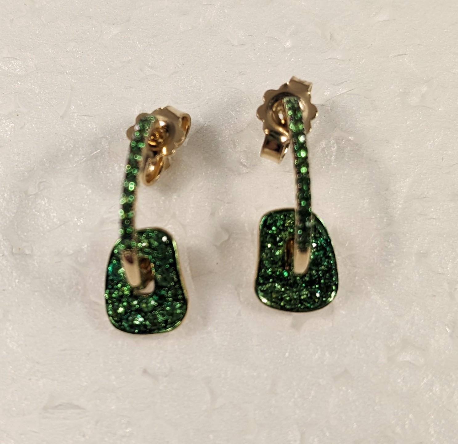 Orecchini Mini Puzzle di Mattioli in oro bianco e diamanti bianchi In condizioni Nuovo in vendita a Bilbao, ES