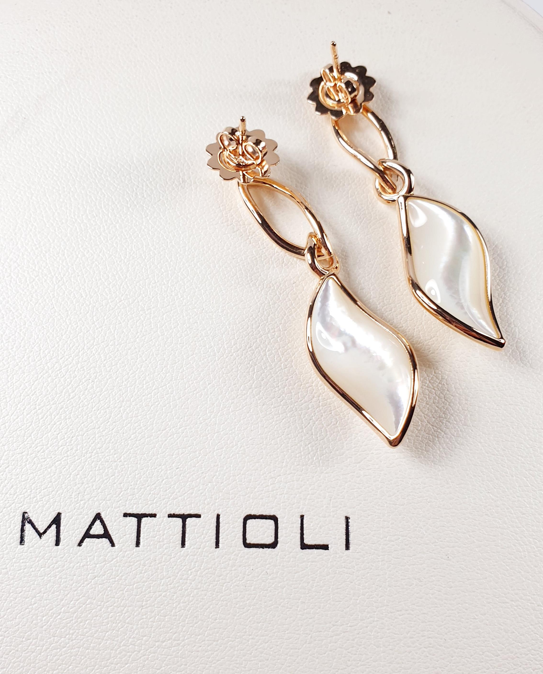 Contemporary Mattioli Navettes Earrings in 18 K Rose Gold and Mother of Pearl For Sale