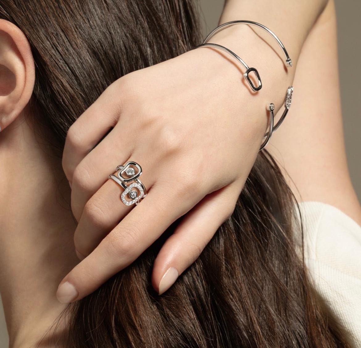 For Sale:  Mattioli Puzzle Diamonds Ring in 18k white gold with white diamonds 7