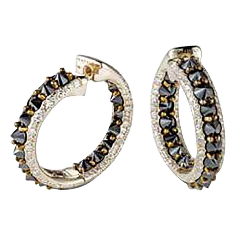 Mattioli Reve_r Small Earrings in White Gold, Black and White Diamonds For Sale