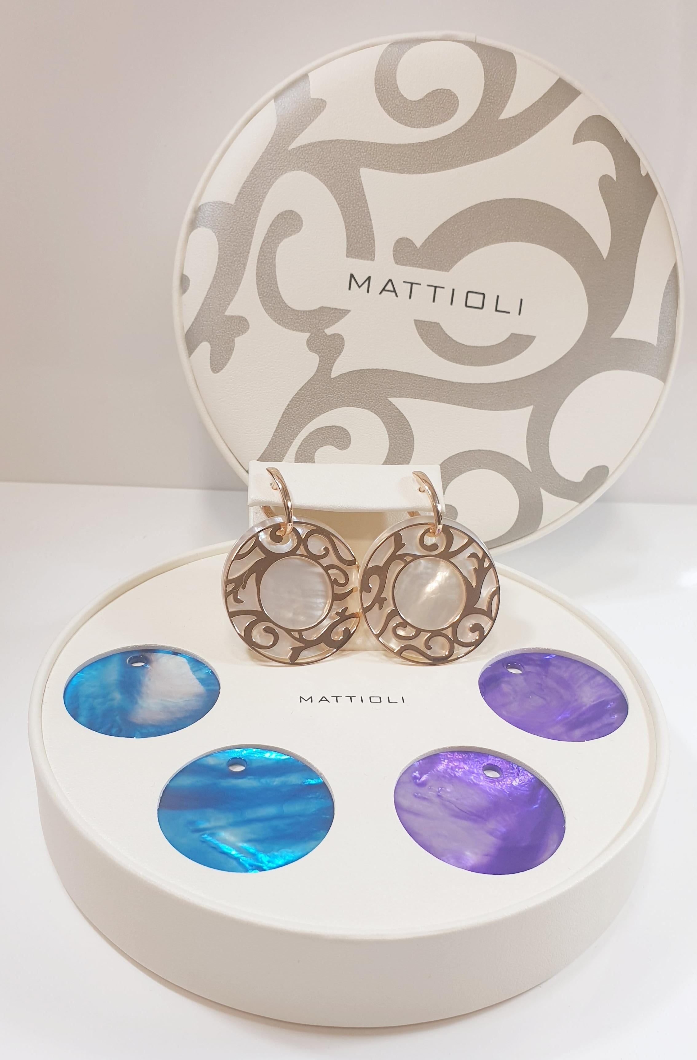 Mattioli Siriana Medium Earrings in 18kGold & 3 Mother of Pearl  For Sale 1