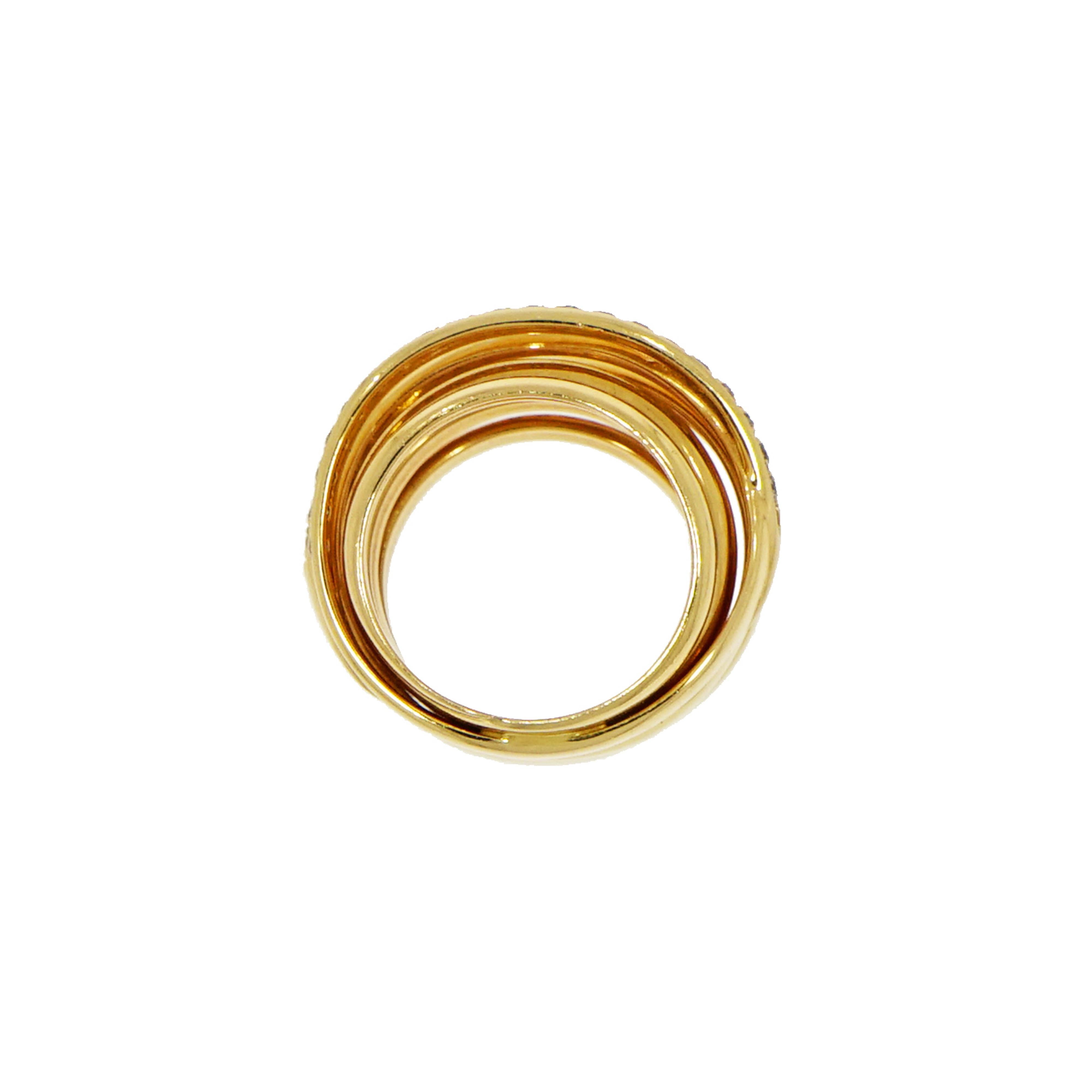 The traditional Himalayan ring is a real story reinterpreted by Mattioli, who called it Tibet in honor of the love legend. 
The Tibet Ring is a wish of well being and prosperity added to an invitation to meditate on changes that make every moment