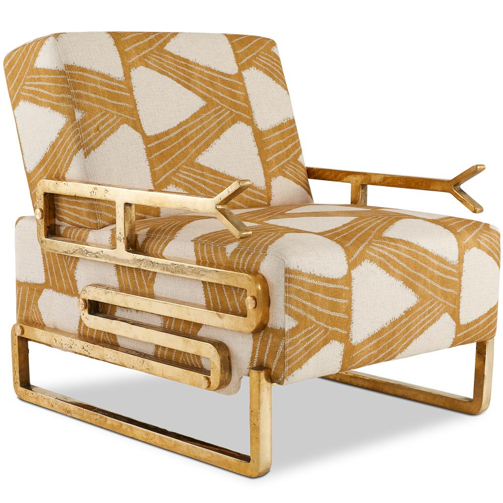 La chaise longue sur mesure Mattiwatta est conçue par Egg Designs et fabriquée en Afrique du Sud. 

Cette chaise de salon de luxe a un cadre en laiton massif coulé au sable. La méthode de coulage au sable crée une belle surface piquée. Les châssis