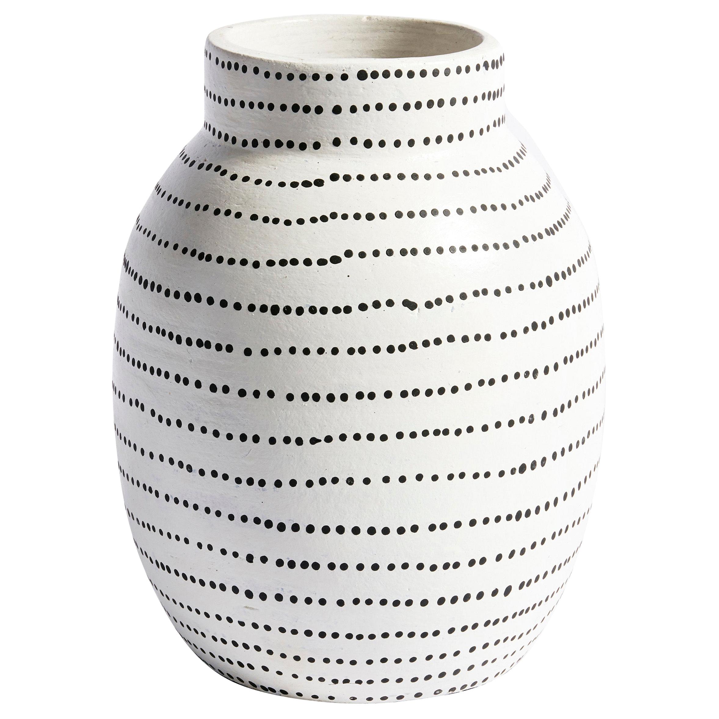 Matty Vase in White Ceramic by CuratedKravet