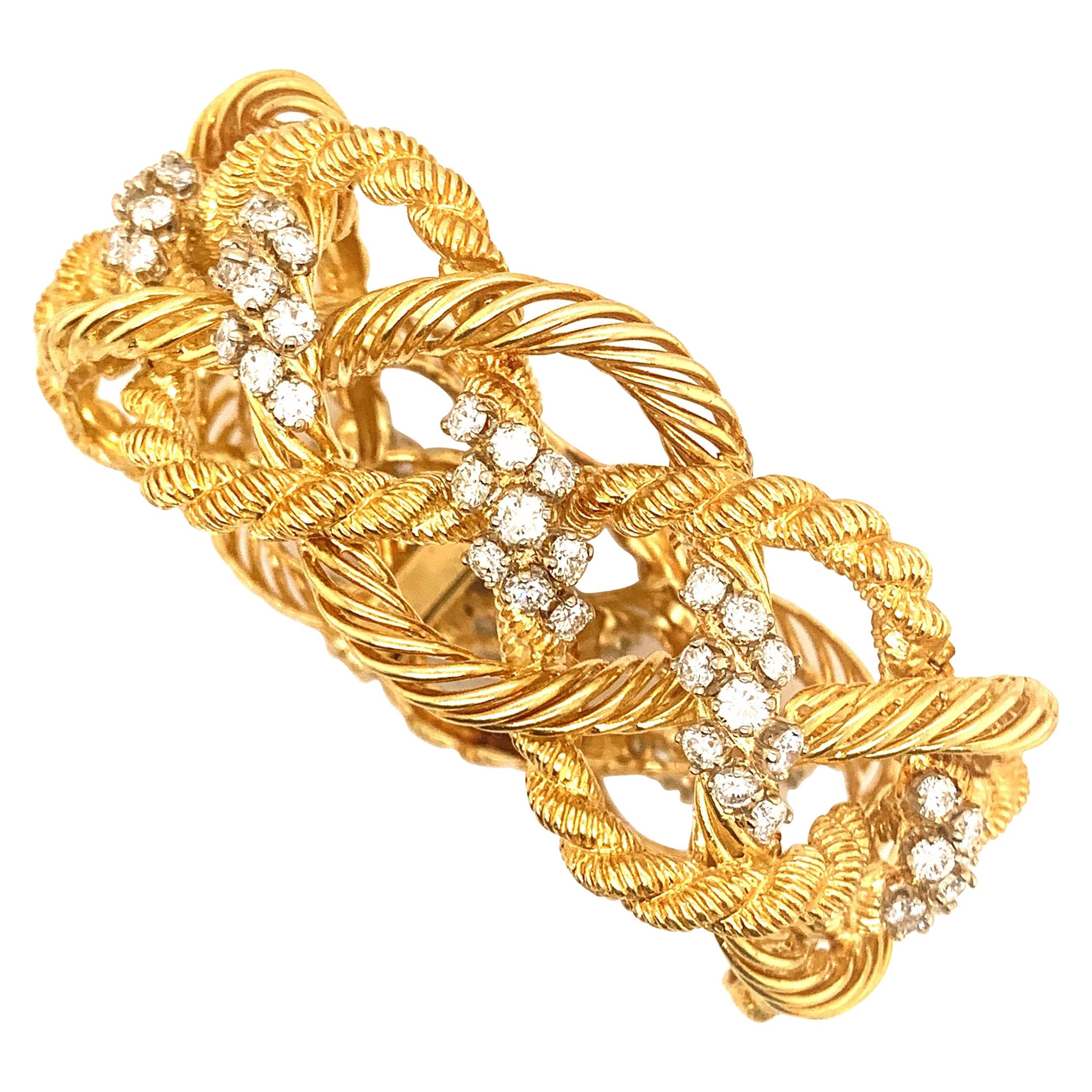 Mauboussin 18 Karat Gold and Diamond Twisted Rope Motif Bracelet