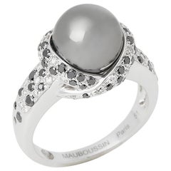 Mauboussin 18 Karat White Gold Pearl and Diamond Caviar Mon Amour Ring