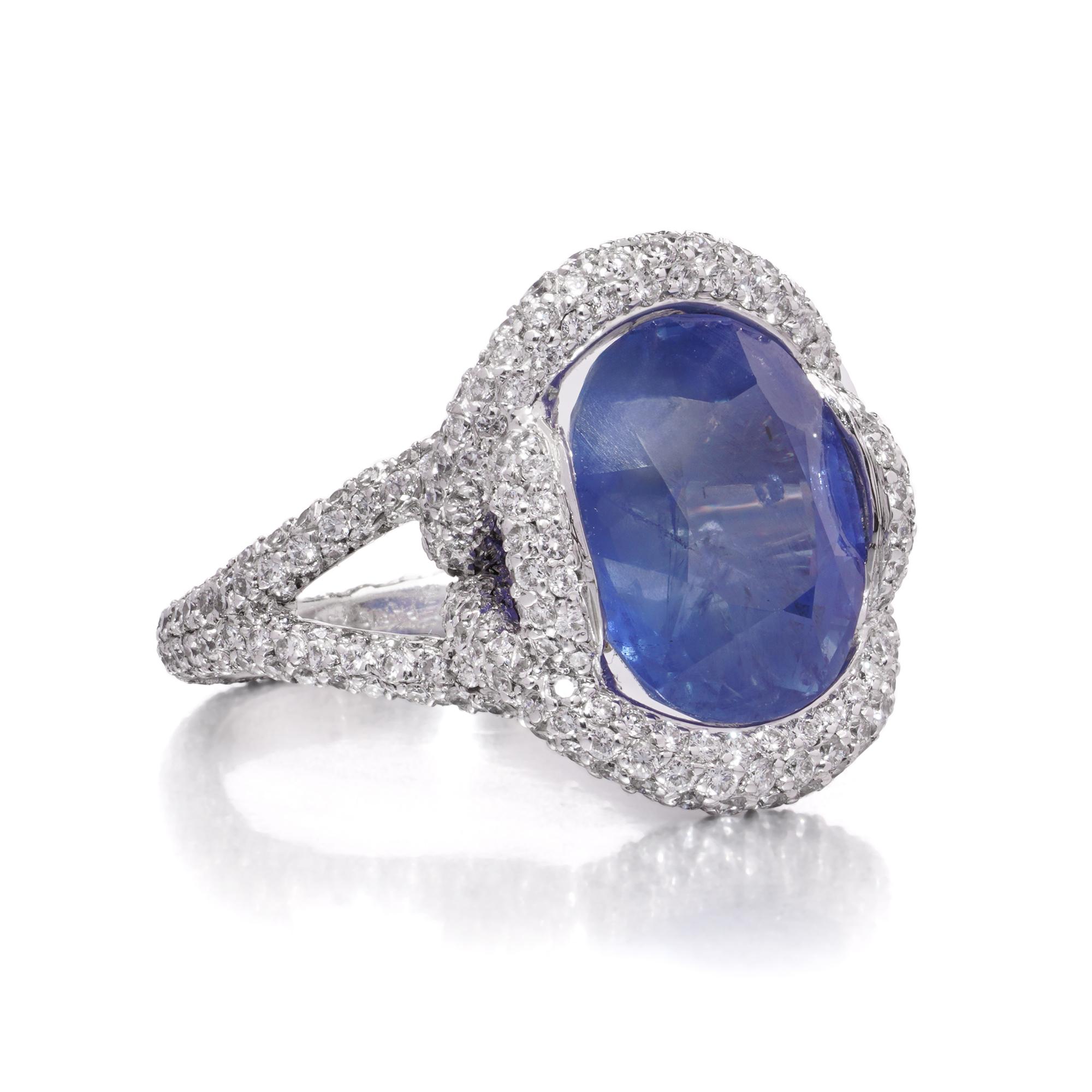 Mauboussin 18kt alter Ring mit 8,56 ct. Unerhitzter burmesischer Saphir & Diamanten im Zustand „Hervorragend“ im Angebot in Braintree, GB